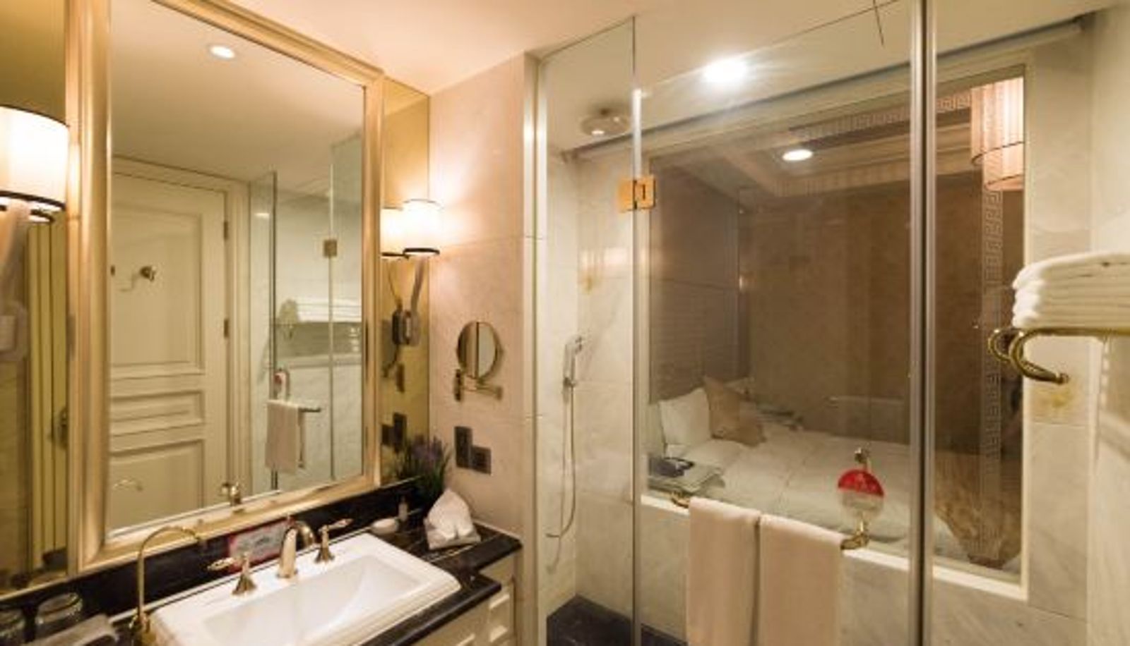 Zimmer - Da Tong Weidu International Hotel