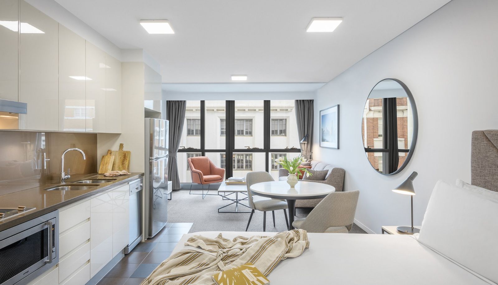 Suite - Meriton Suites Adelaide Street