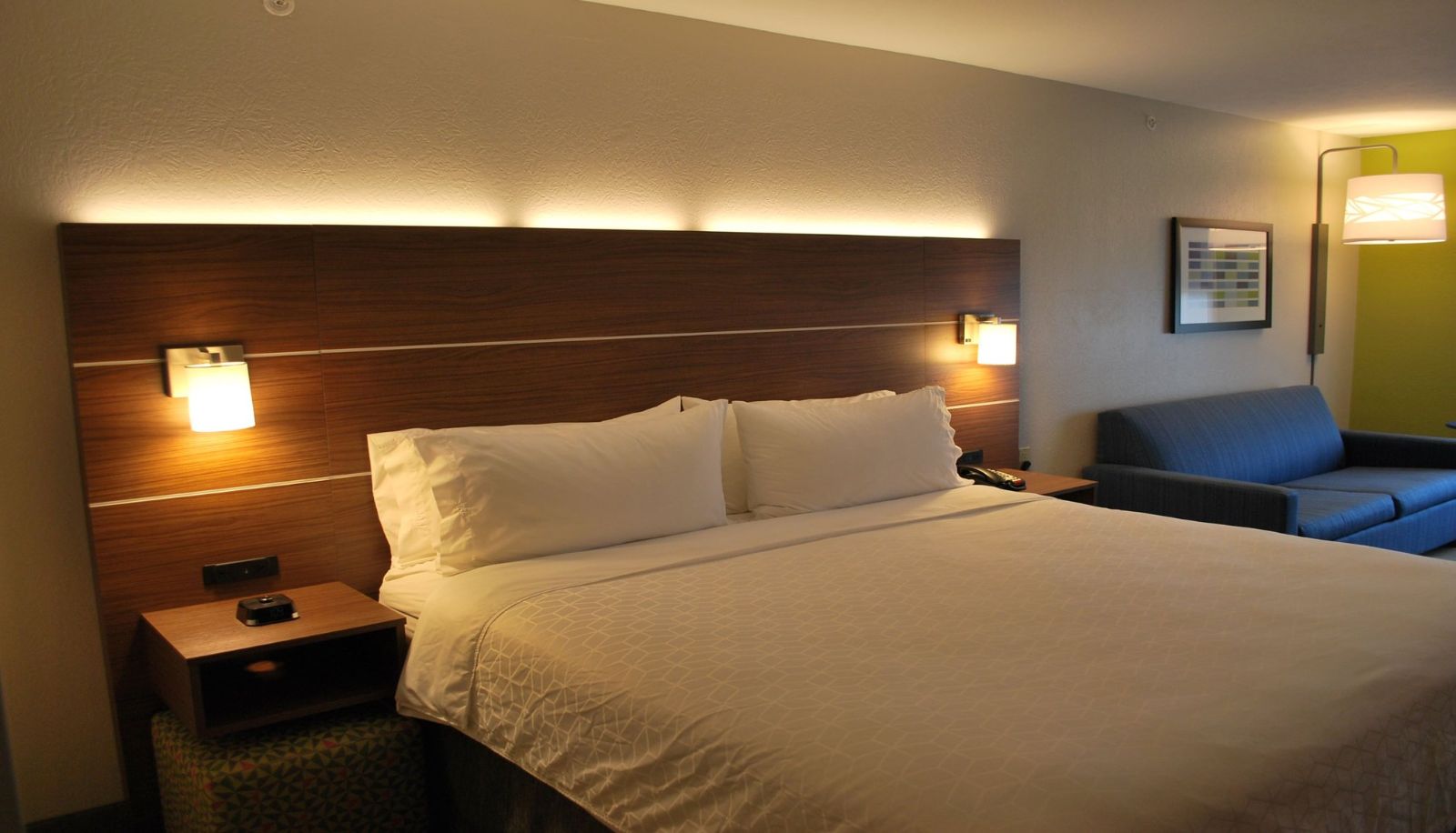Room - Holiday Inn Express & Suites INDIANAPOLIS NORTH - CARMEL by IHG