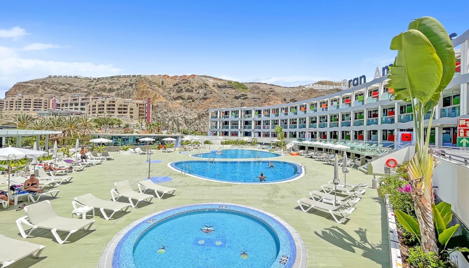Piscina - Apartamentos Gran Amadores