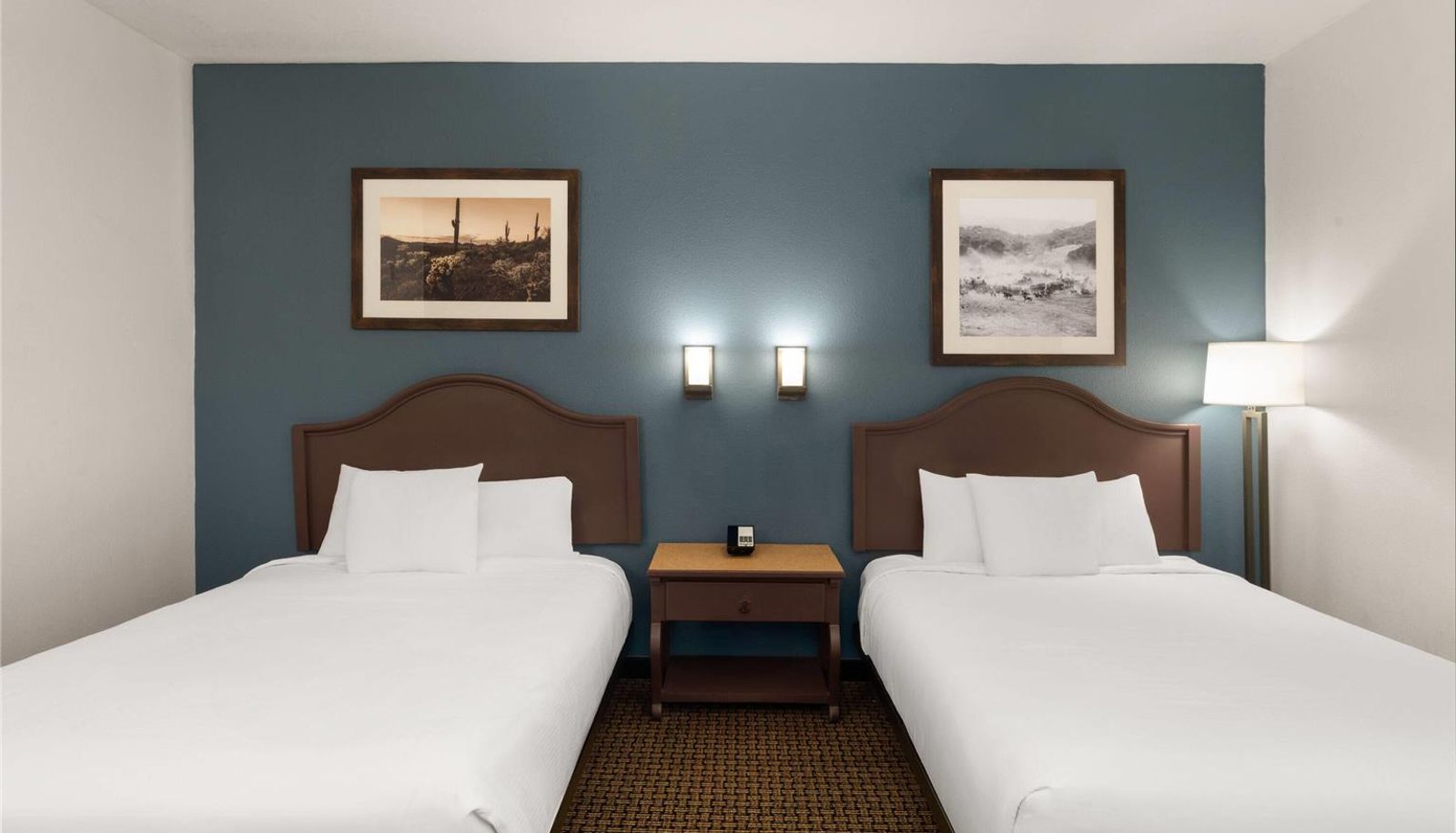 Camera - a Baymont by Wyndham Tombstone Grand Hotel