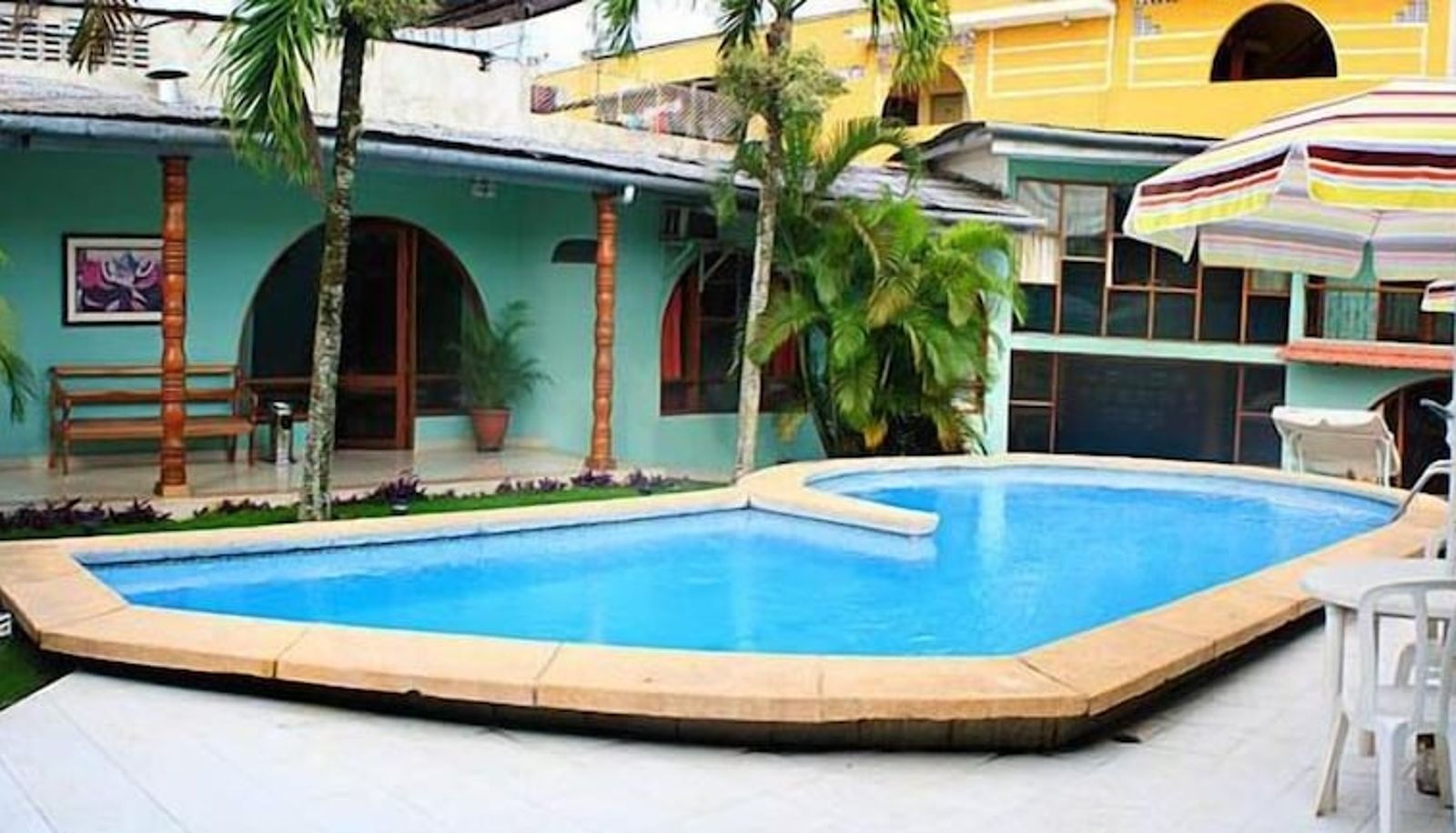 Zwembad - La Posada de Lobo Hotel & Suites