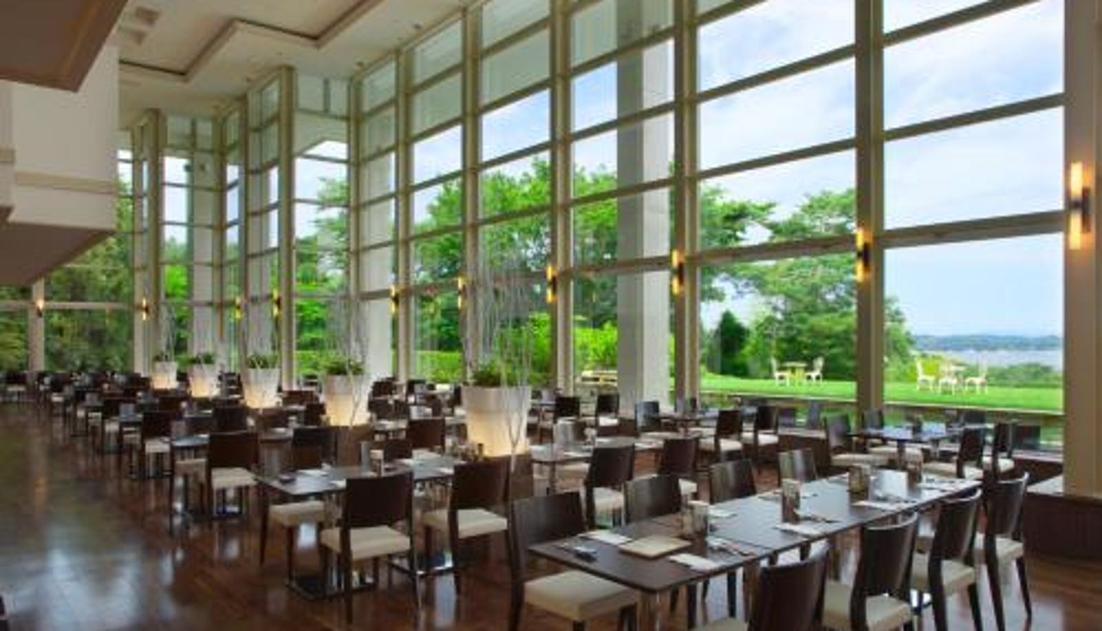 Salle de petit-déjeuner dans le restaurant - Hotel Matsushima Taikanso