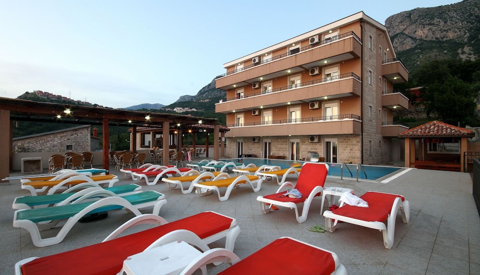 Basen - Apartments Djurasevic