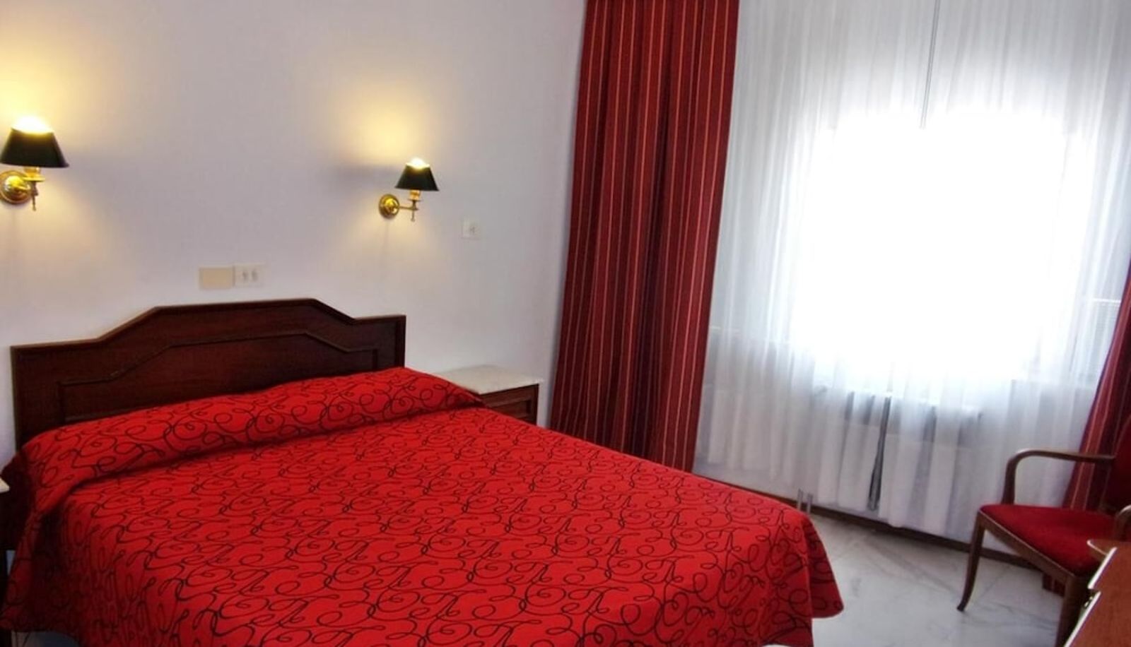 Standardzimmer - Hotel Tres Sargentos