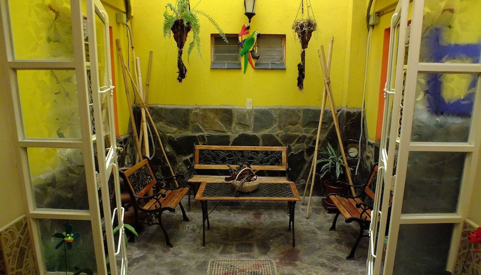 Lobby - La Casa de Mia Mama