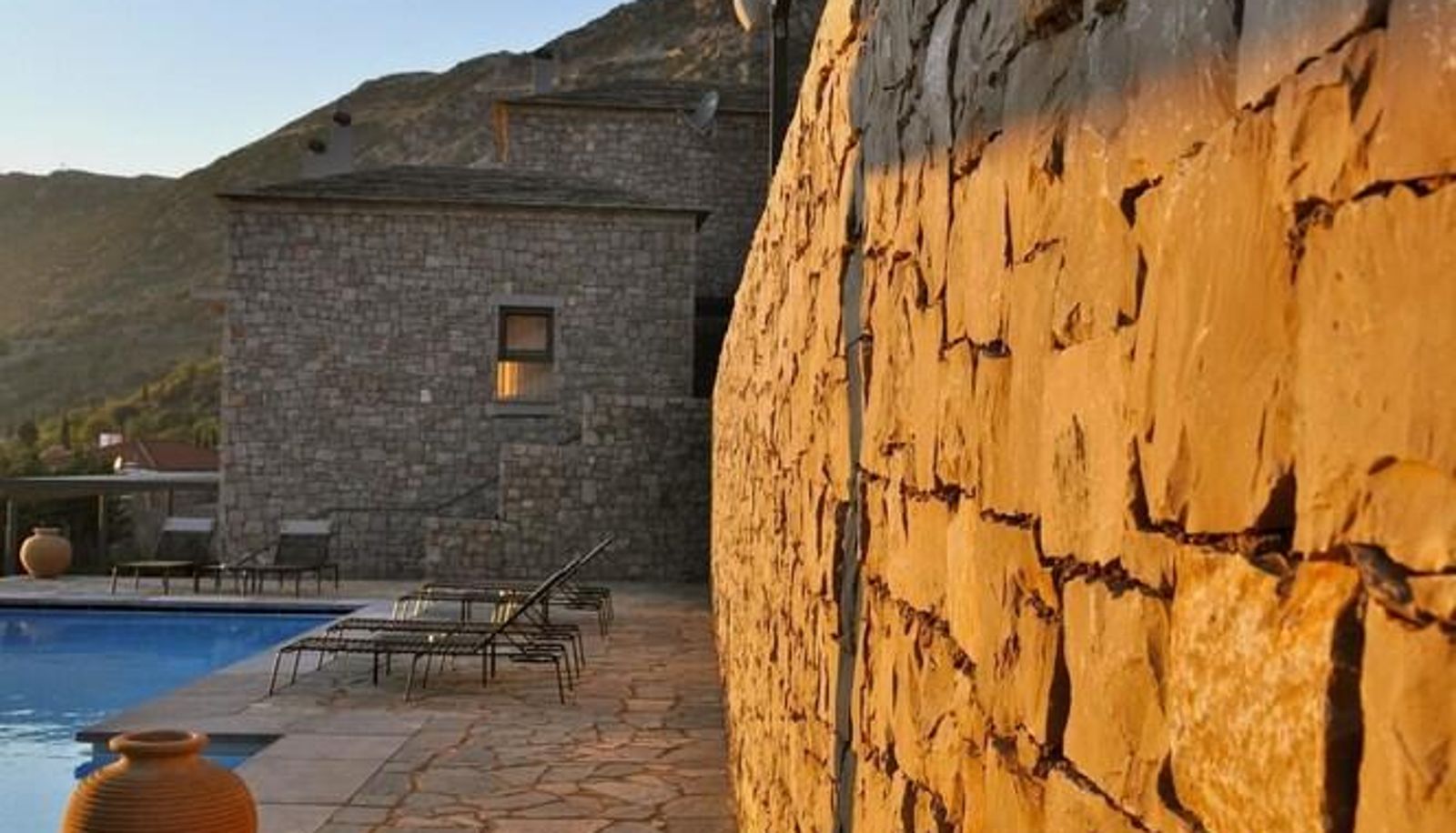 Umgebung - Elafivolia Arachova Suites