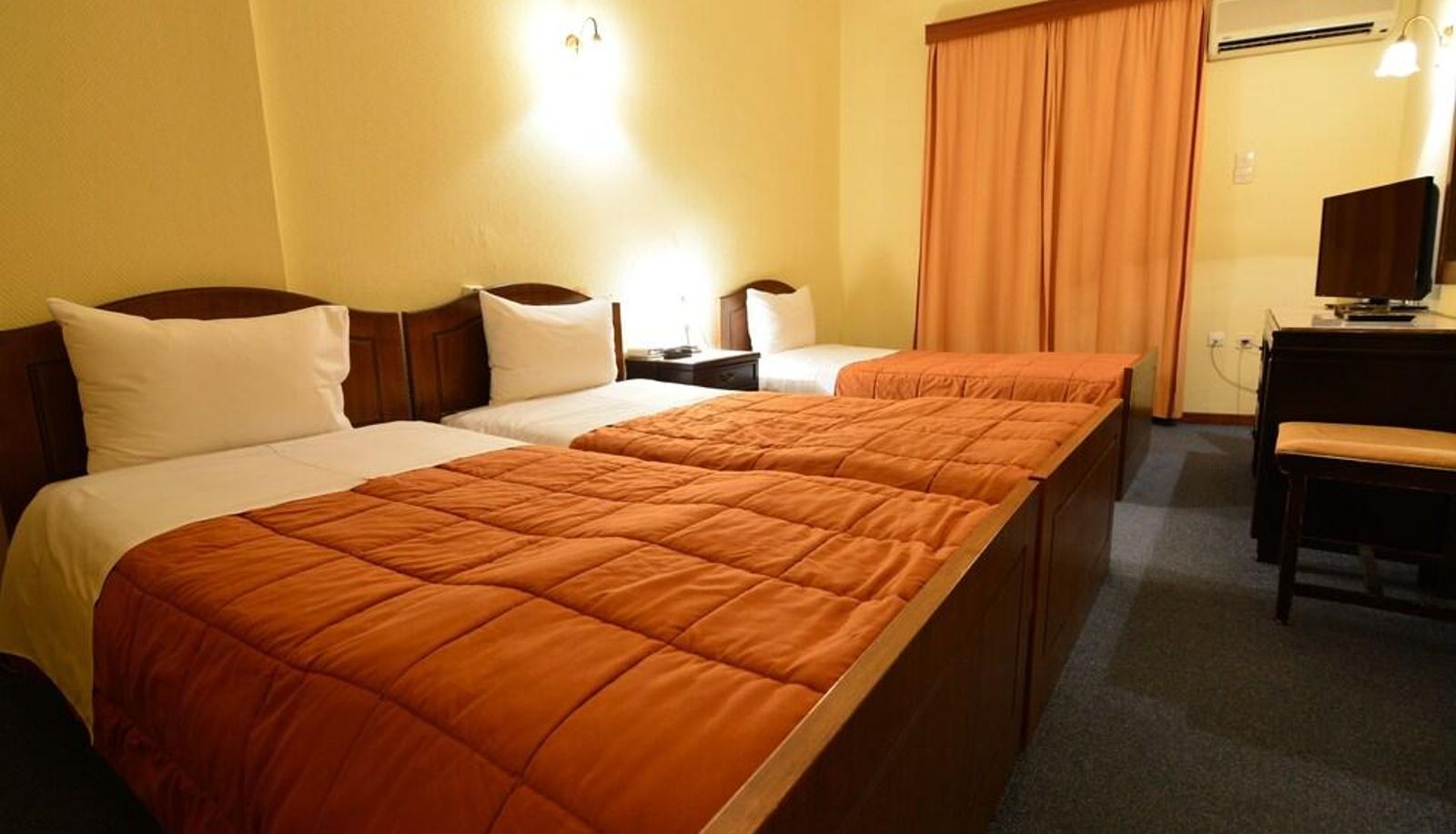 Pokój trzyosobowy - Apollon Hotel