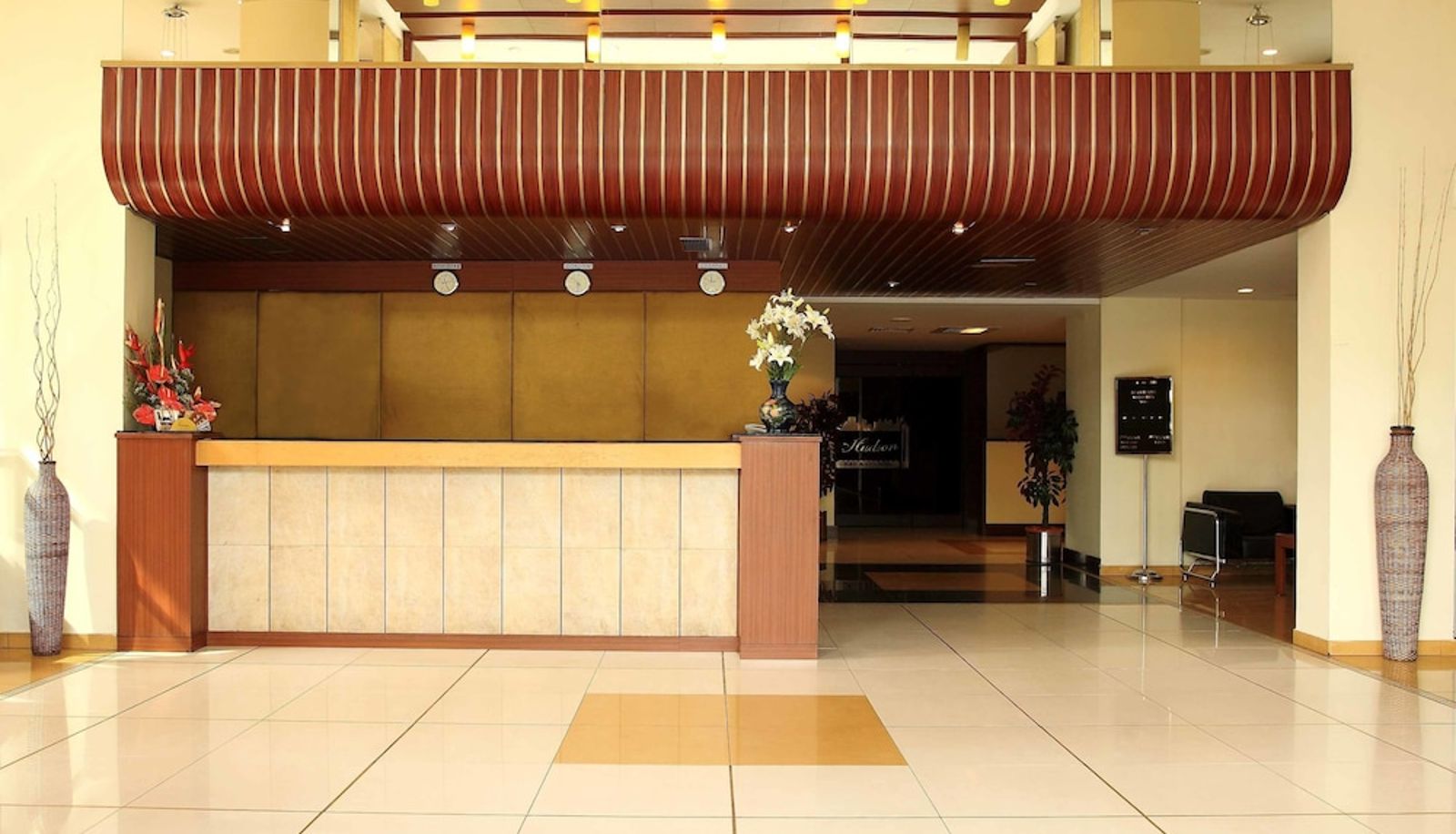 Lobby - Harrisons Hotel