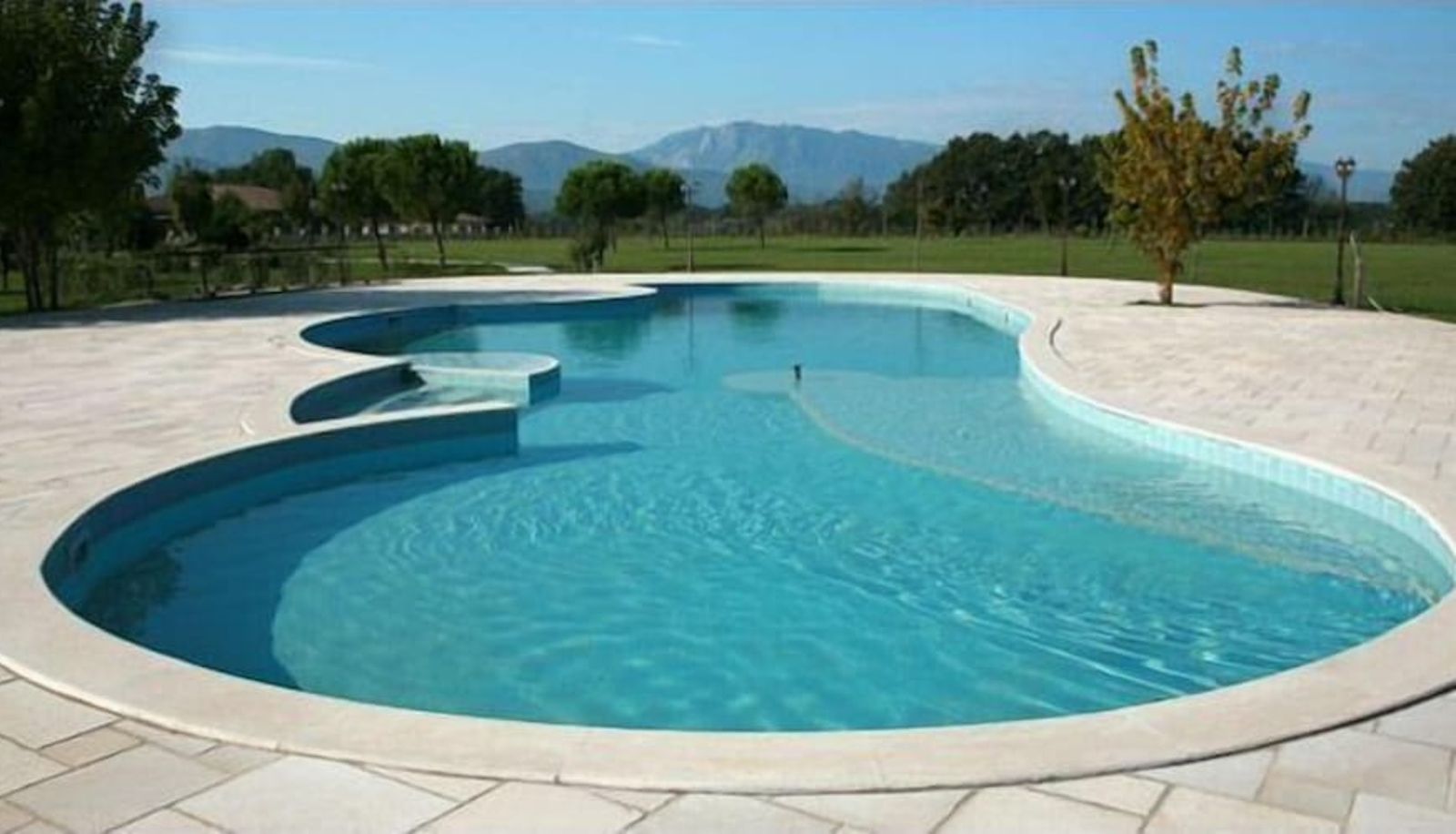 Basen - Casale San Germano