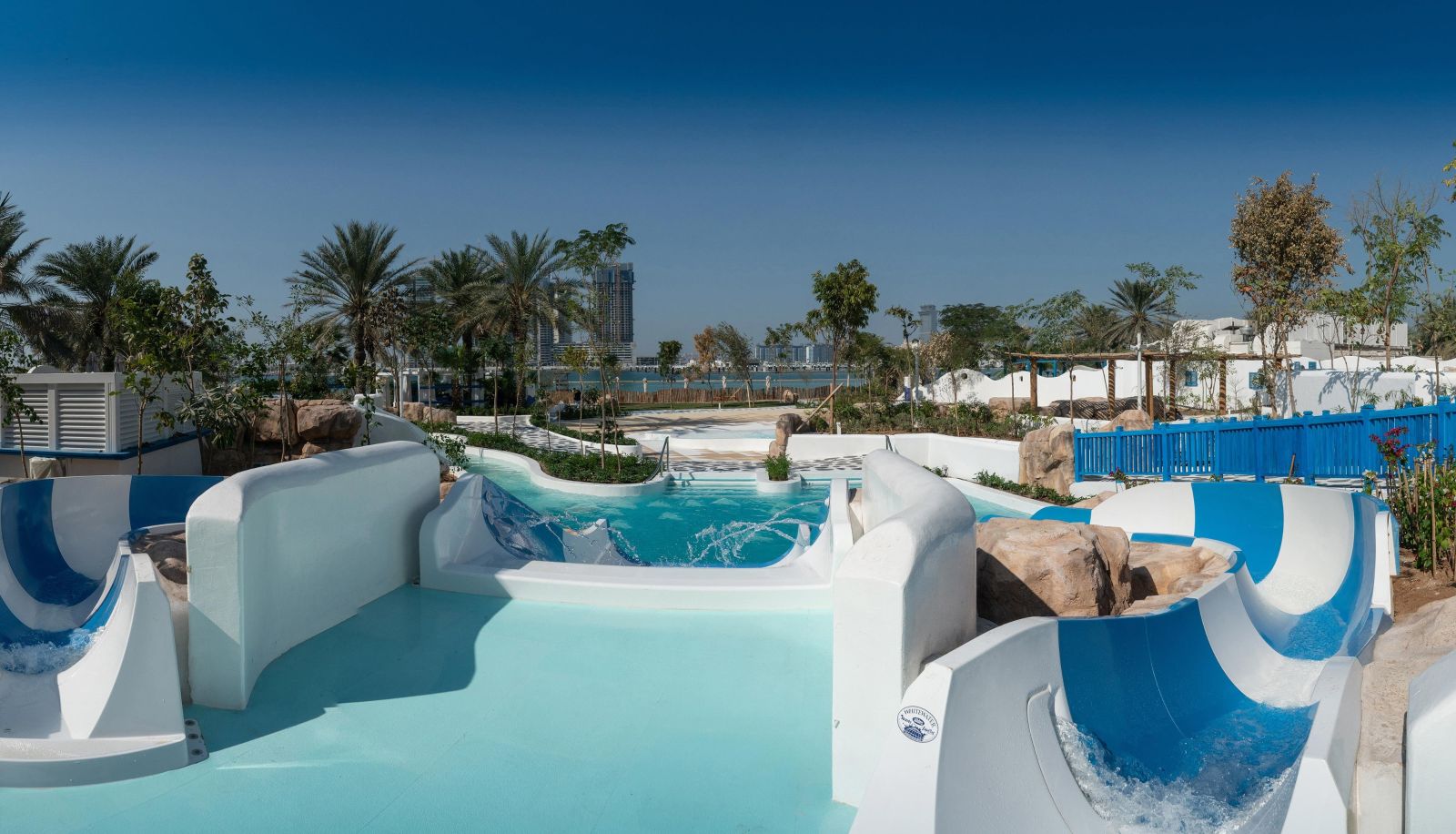 Info - Le Meridien Mina Seyahi Beach Resort and Waterpark