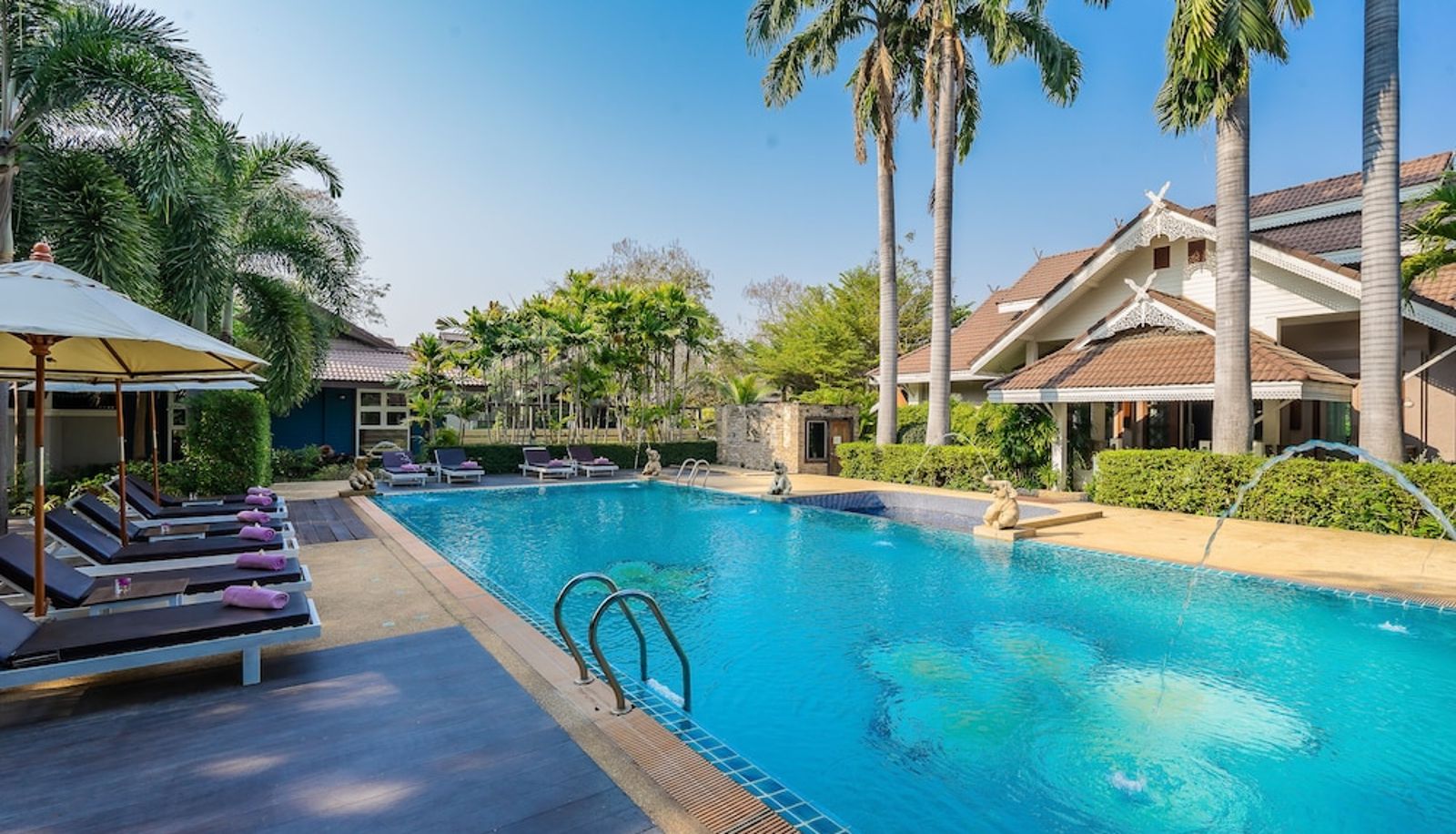 Pool - Le Charme Sukhothai Historical Park Resort