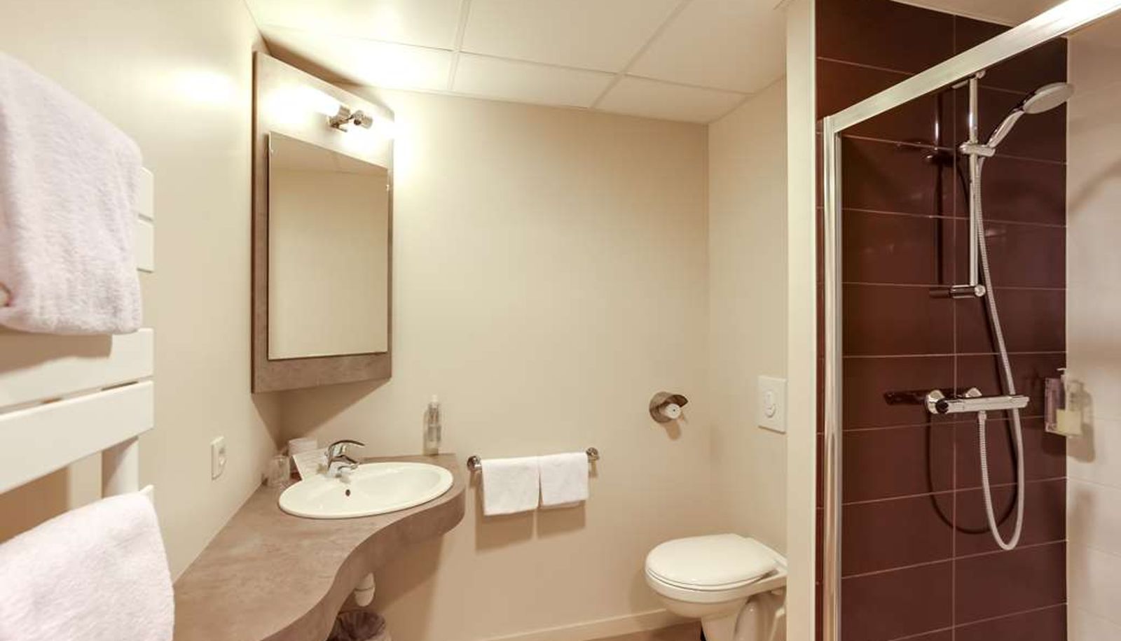Kamer - Brit Hotel Privilège Le Galion