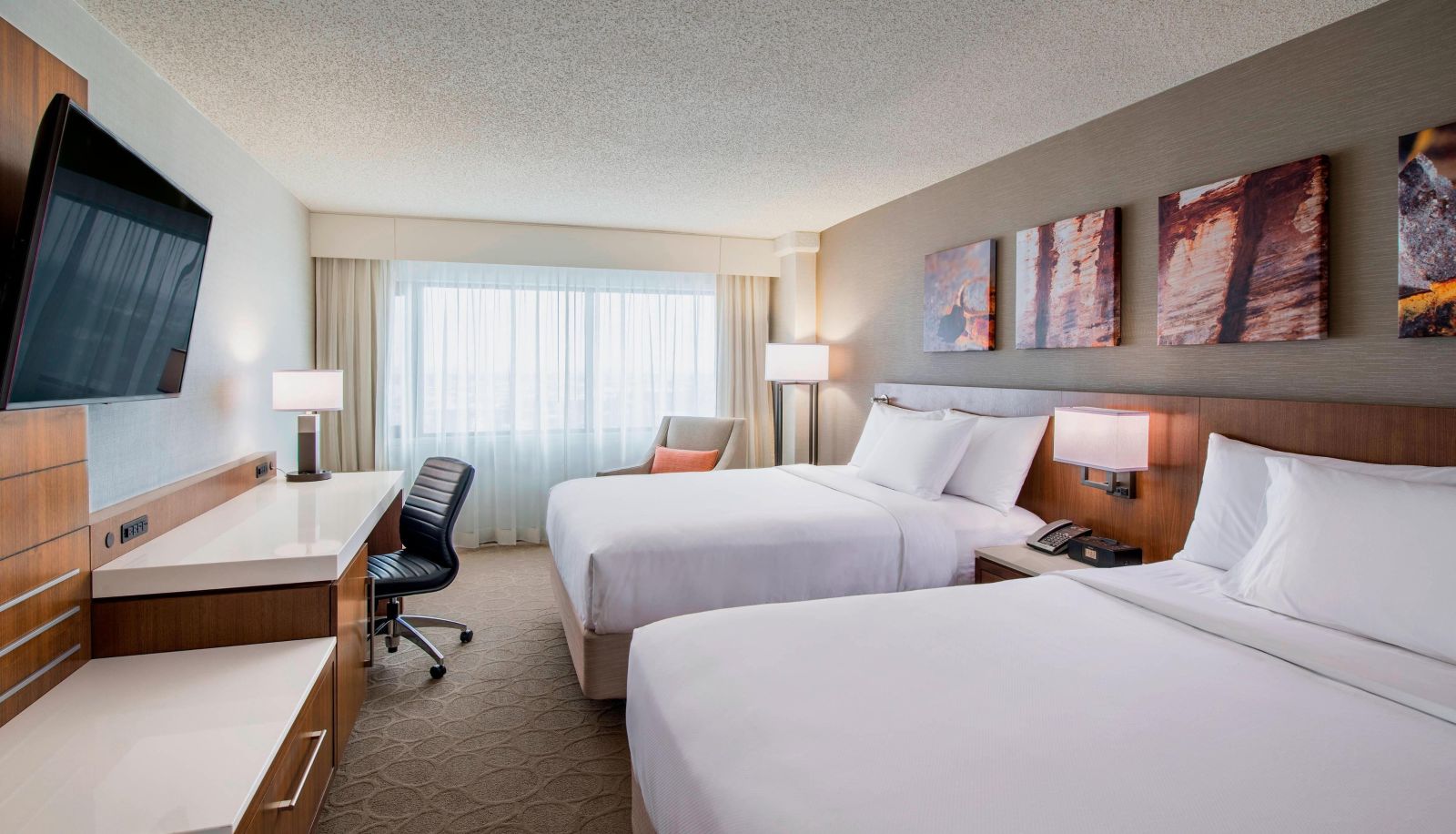 Room - Delta Hotels by Marriott Regina