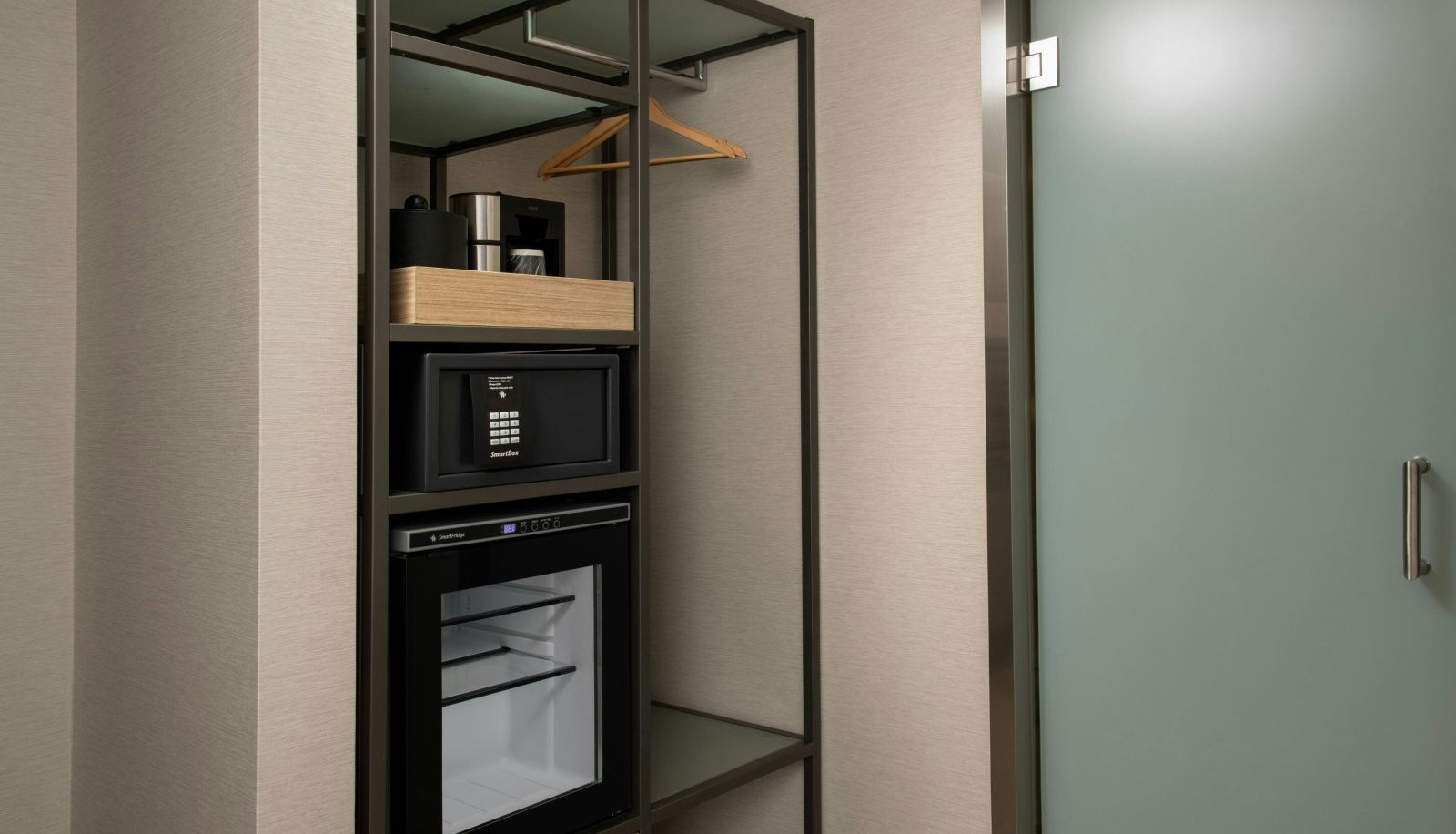 Zimmer - AC Hotels by Marriott Portland Lake Oswego