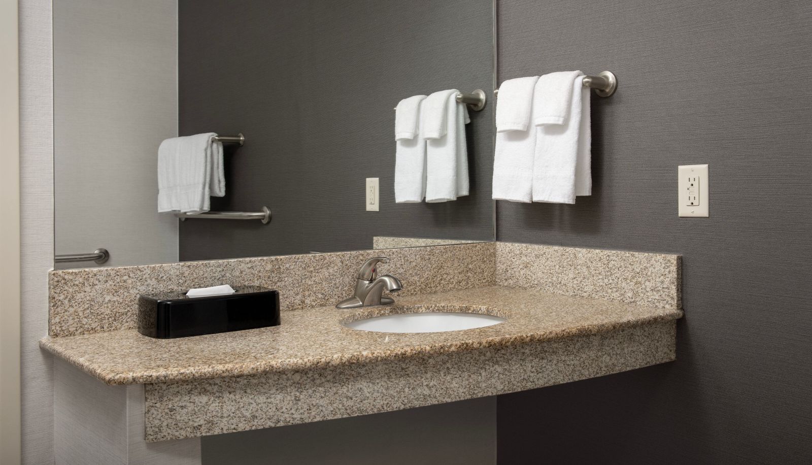 Kamer - Courtyard by Marriott Little Rock North