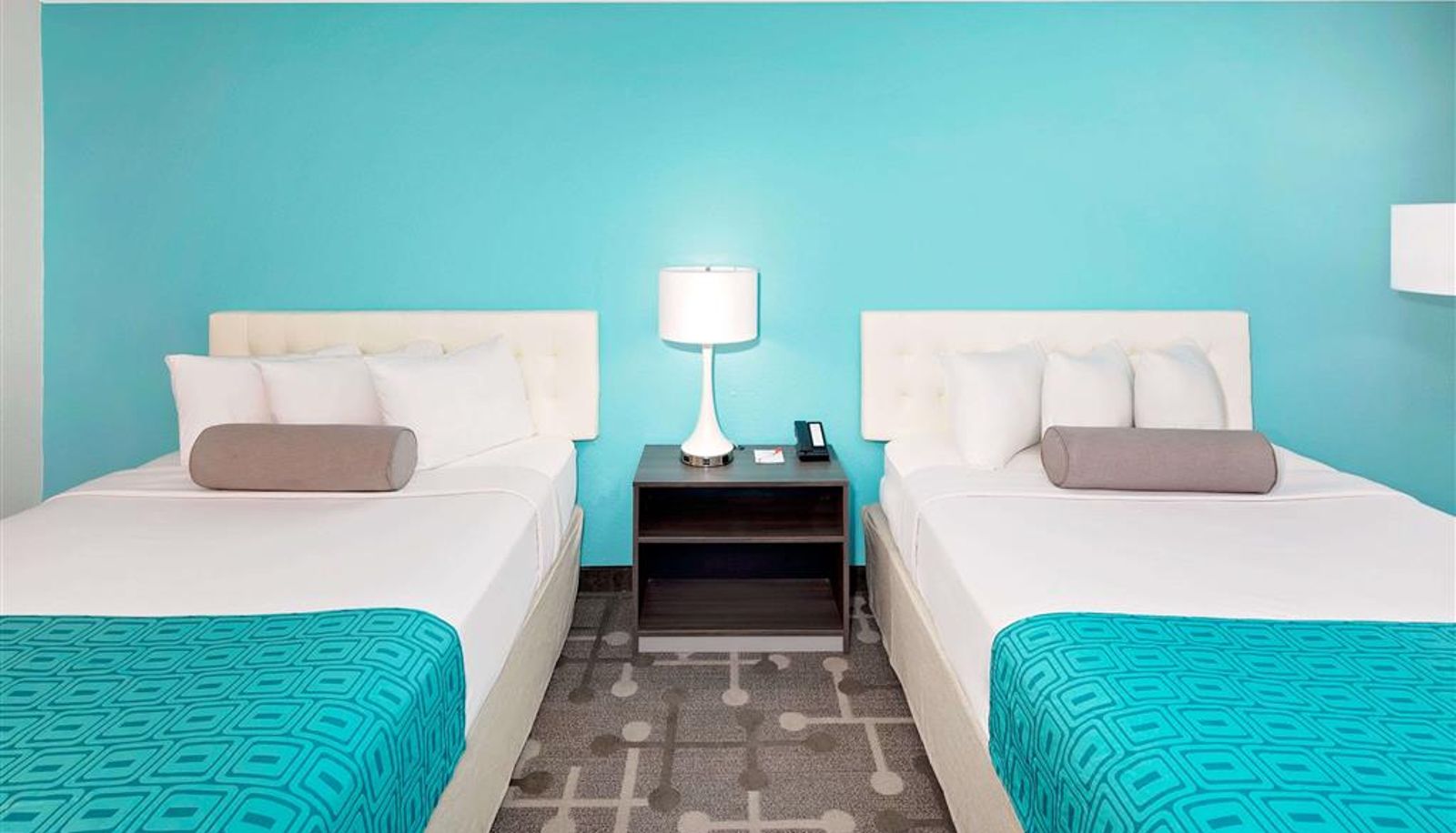 Room - Howard Johnson by Wyndham Florence