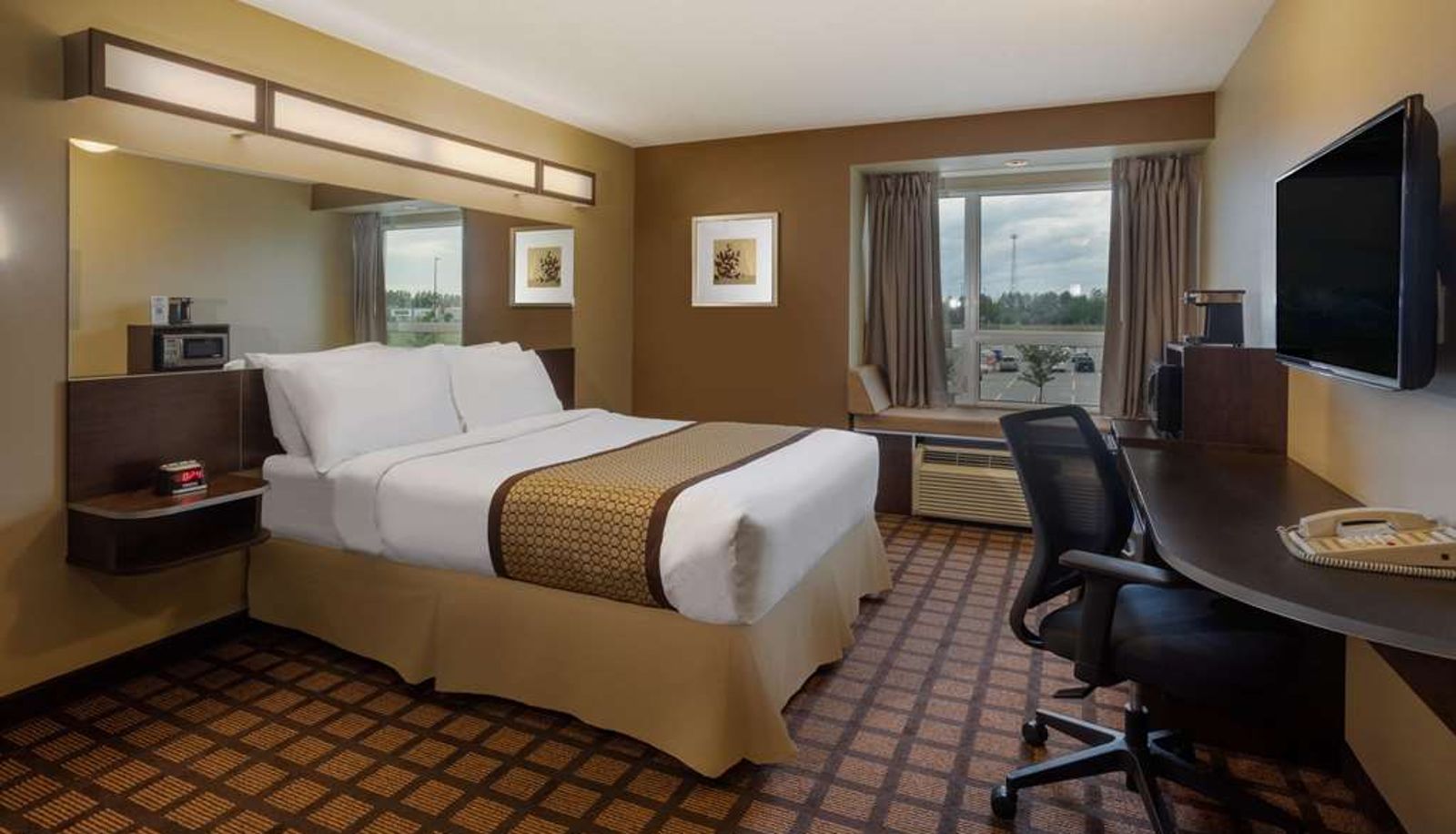 Camera - Microtel Inn & Suites by Wyndham Timmins
