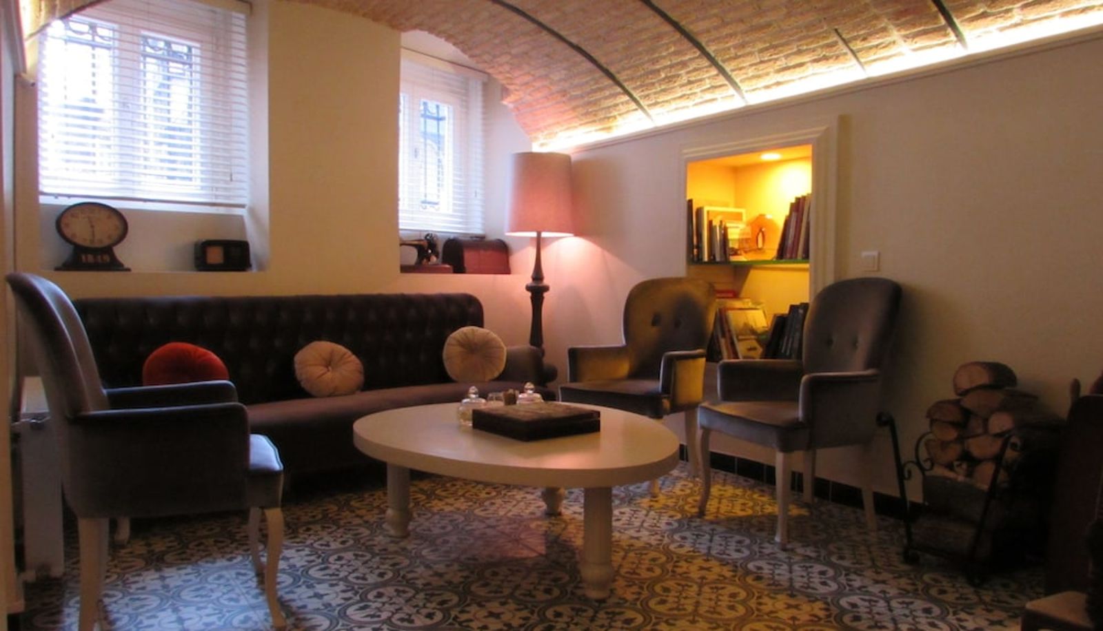 Hall - Louis Appartements Galata