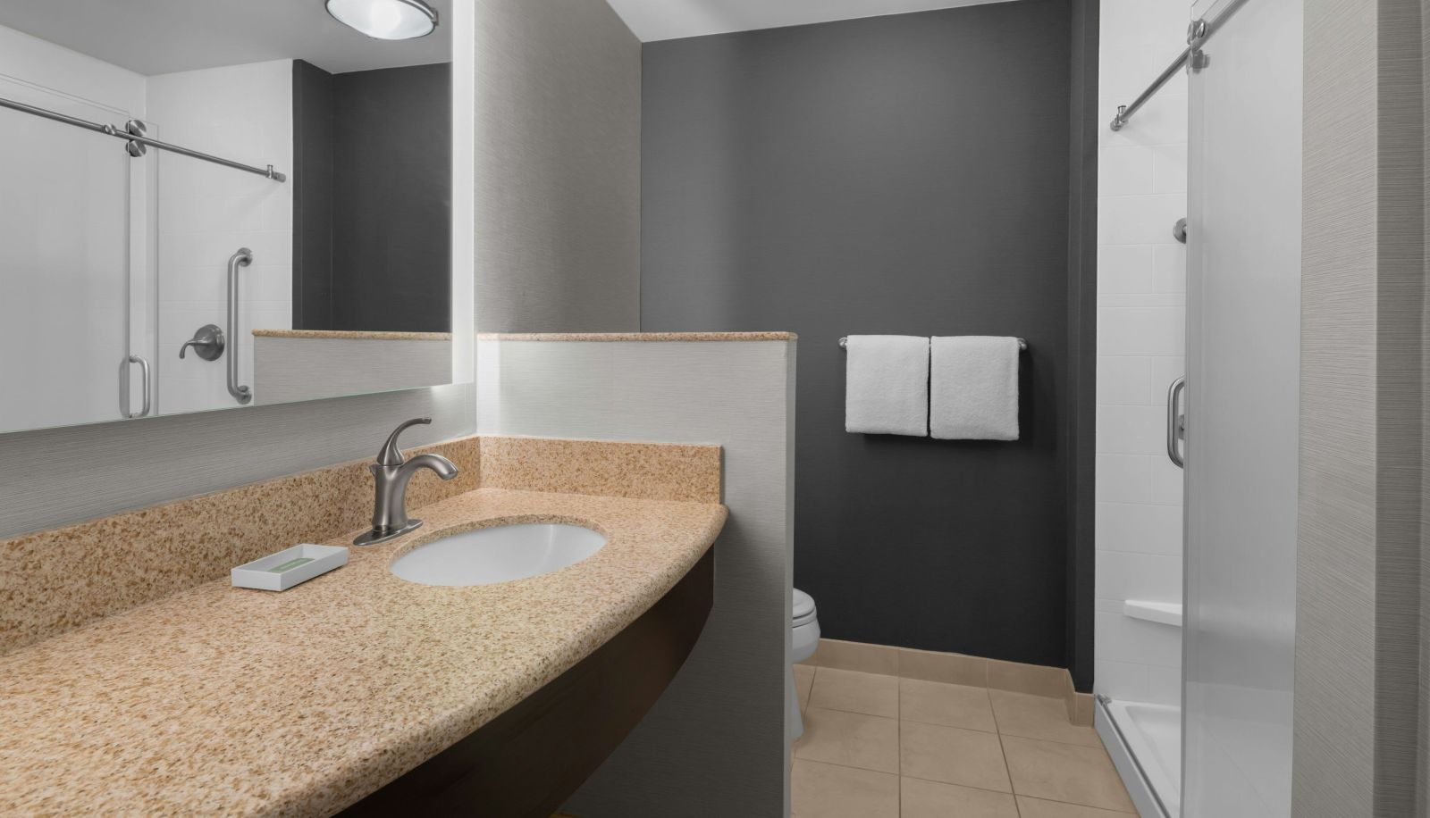 Zimmer - Courtyard by Marriott Houston Kingwood