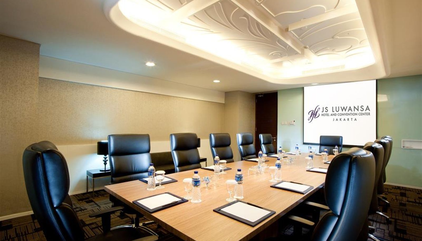 Sala konferencyjna - JS LUWANSA HOTEL AND CONV CENTER JAKARTA