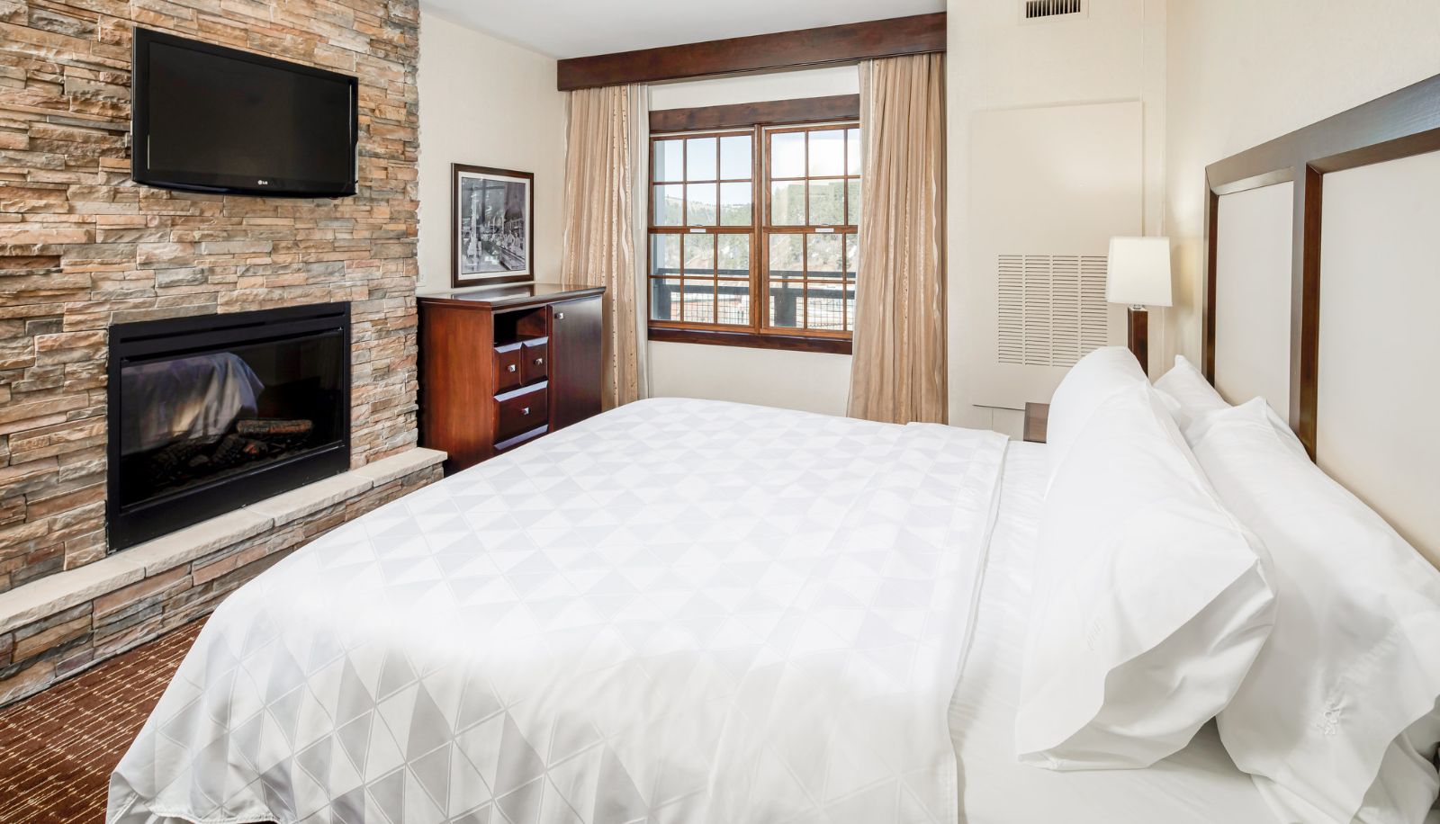 Room - Holiday Inn Resort DEADWOOD MOUNTAIN GRAND by IHG