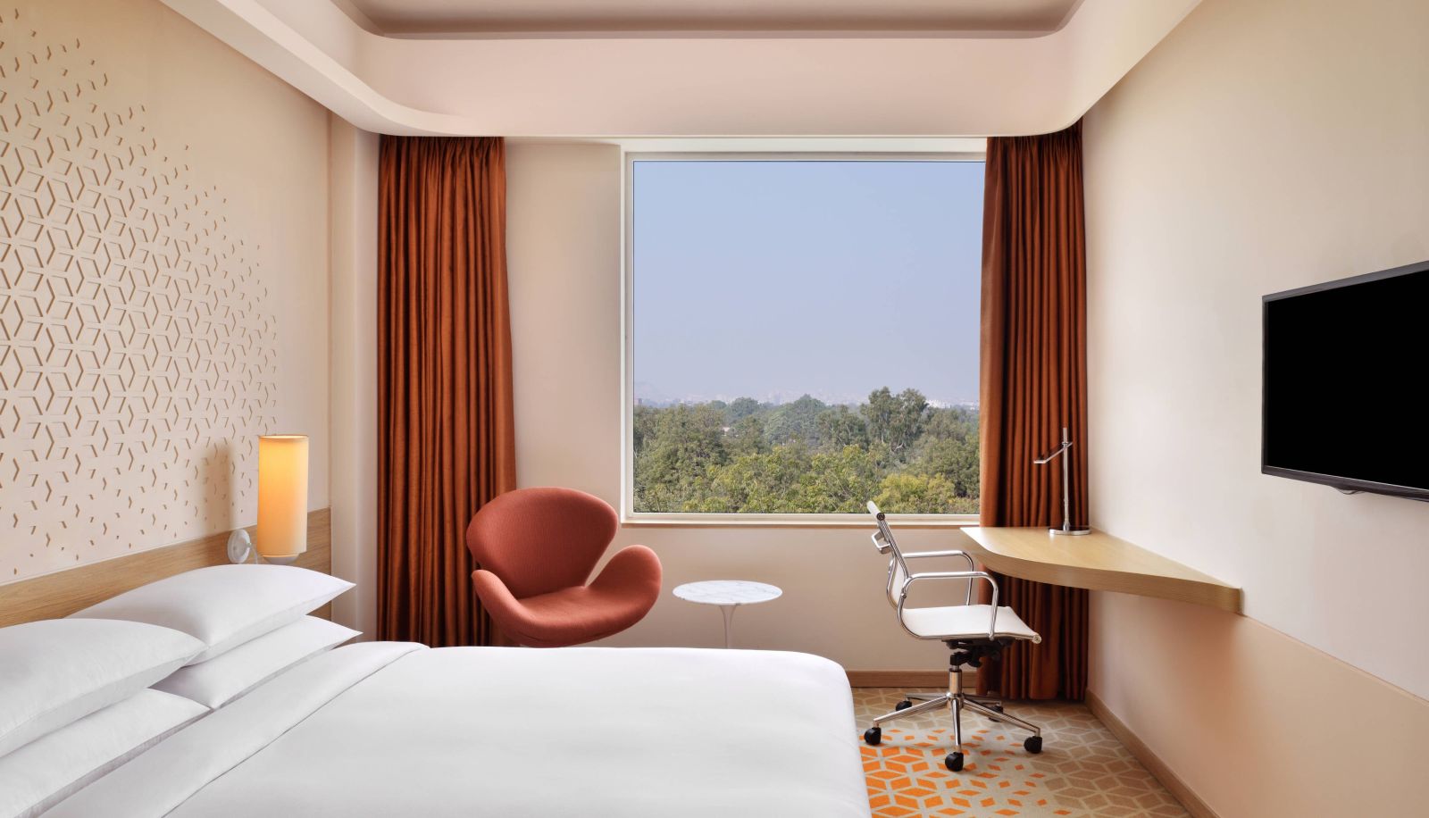Zimmer - Fairfield by Marriott Chennai Mahindra World City