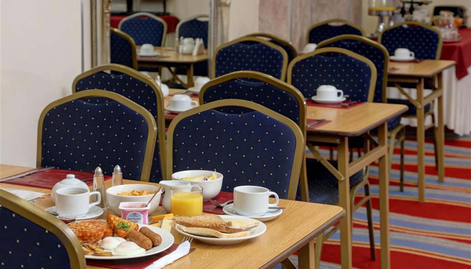 Restaurant - Best Western Greater London Hotel