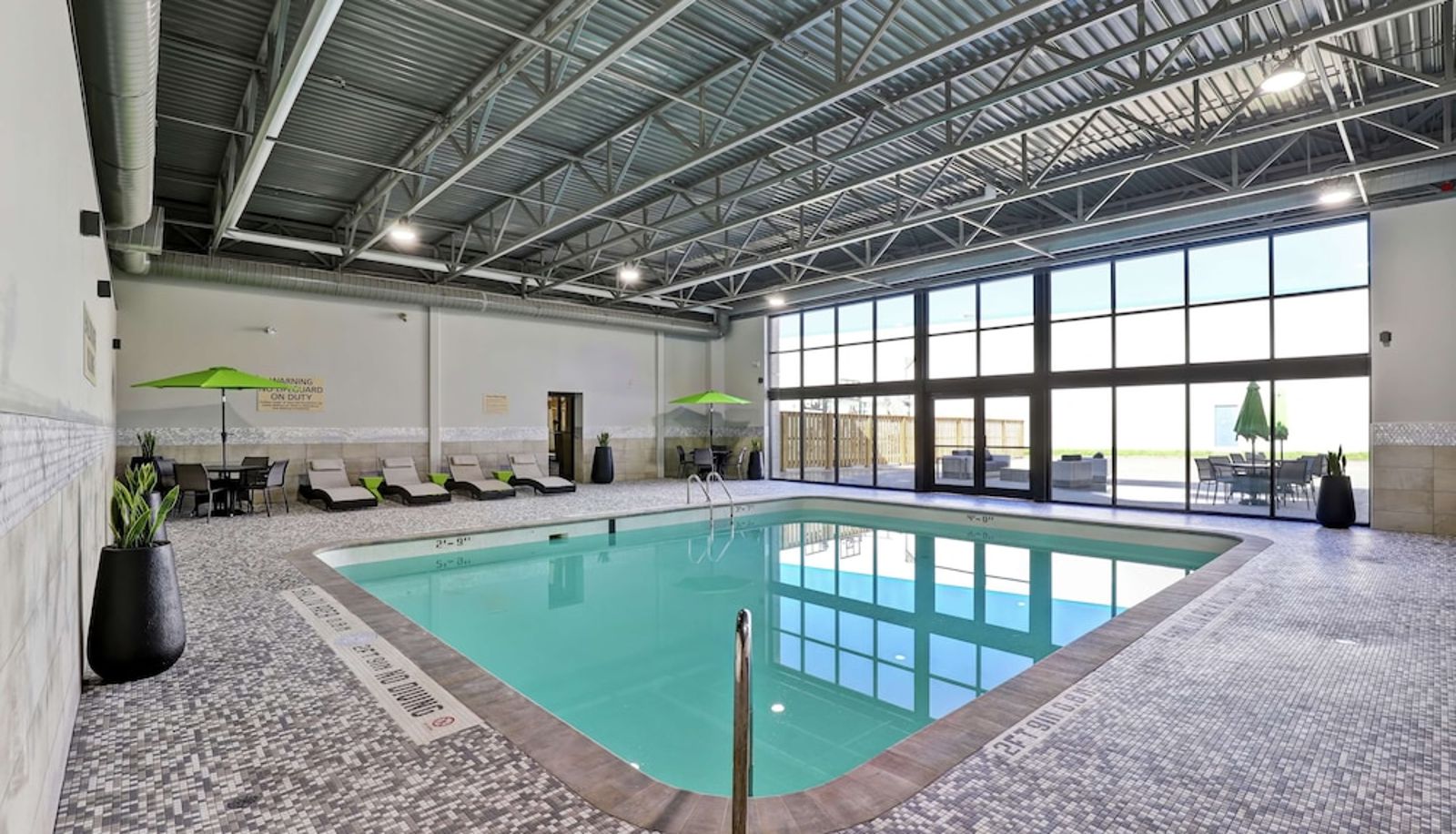 Pool - Hampton Inn by Hilton St. Catharines Niagara