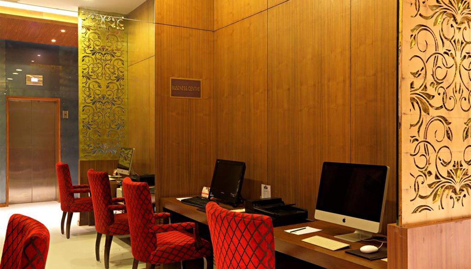 Business centre - Zone Connect Saker New Delhi