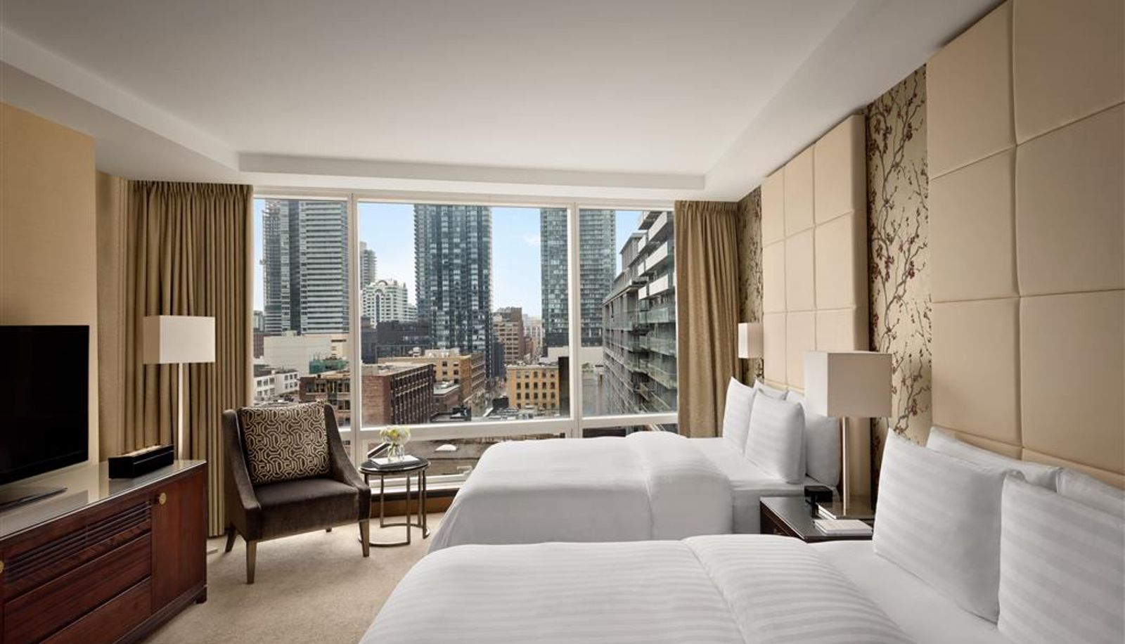 Zimmer - Shangri-La Toronto