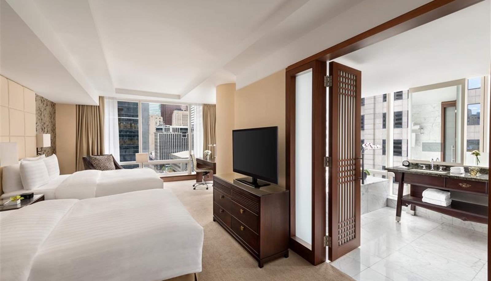 Room - Shangri-La Toronto