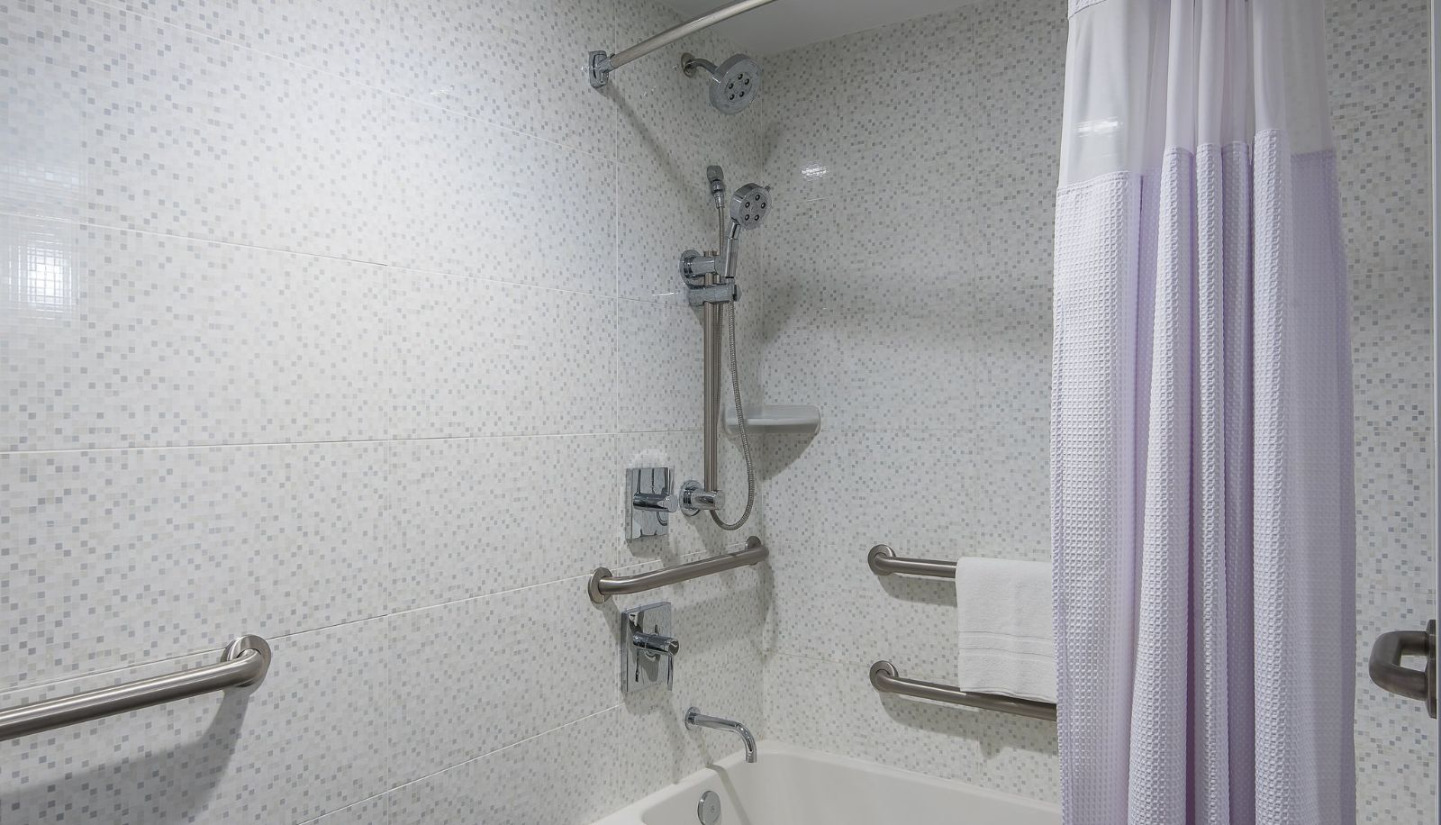 Camera - Crowne Plaza PRINCETON - CONFERENCE CENTER by IHG