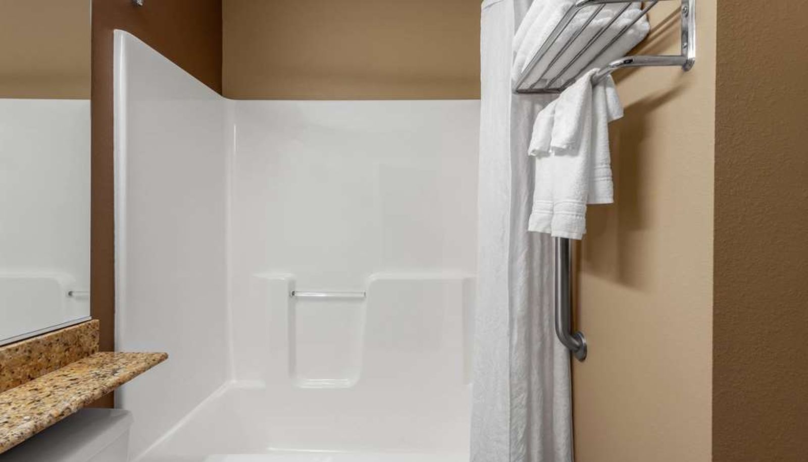 Zimmer - Microtel Inn & Suites by Wyndham Columbia/At Fort Jackson