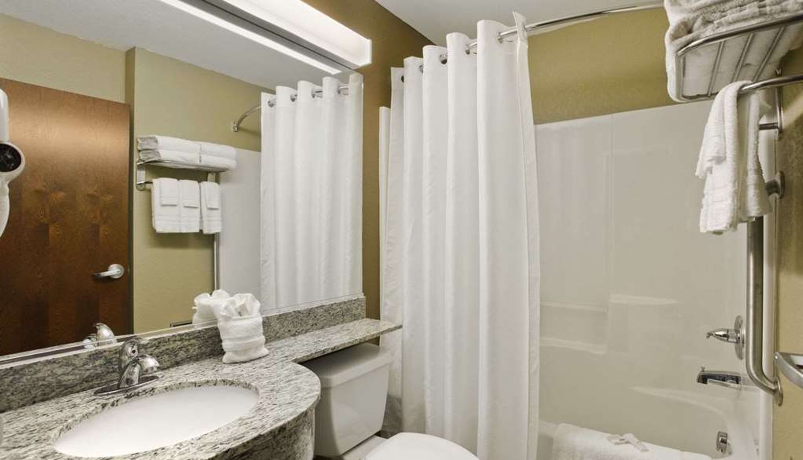 Zimmer - Microtel Inn & Suites by Wyndham Williston