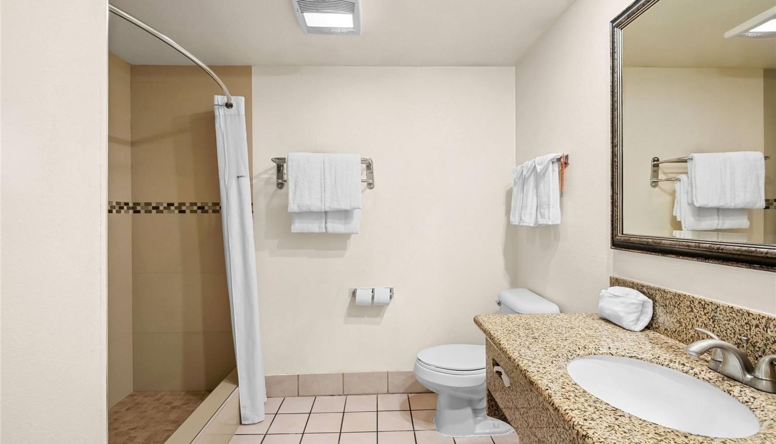 Habitación - Howard Johnson by Wyndham Pasadena