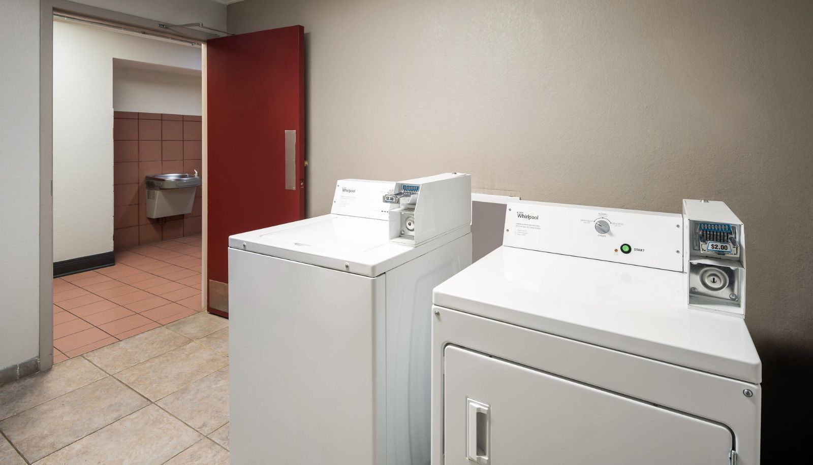 Room - Red Roof Inn & Suites Lexington - Hamburg