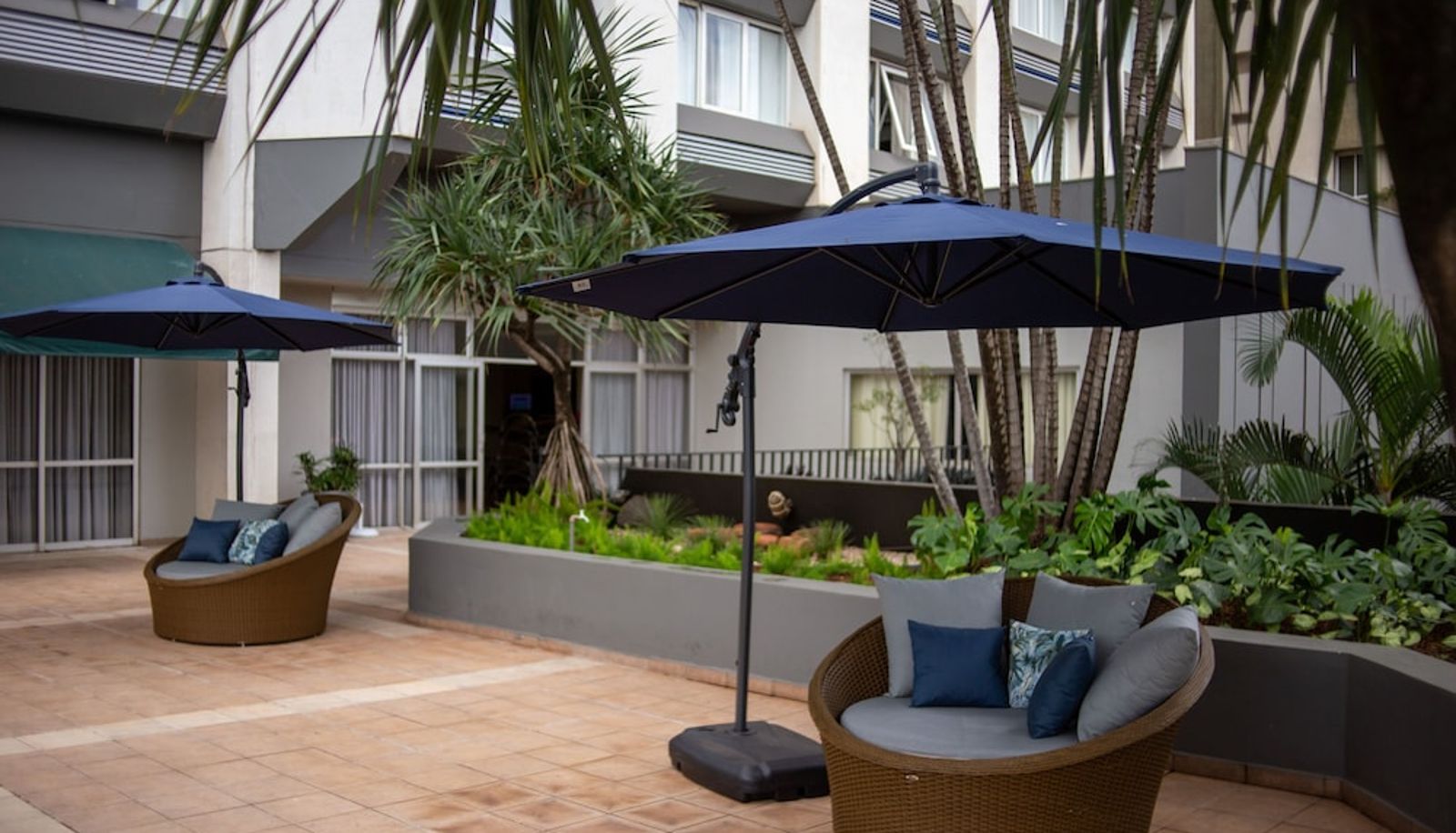 Pool - Deville Prime Maringá