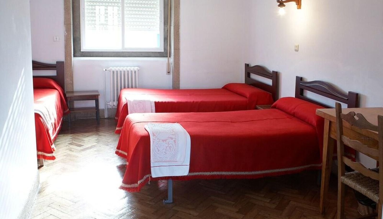 Dreibettzimmer - Hospedería Vía Lucis