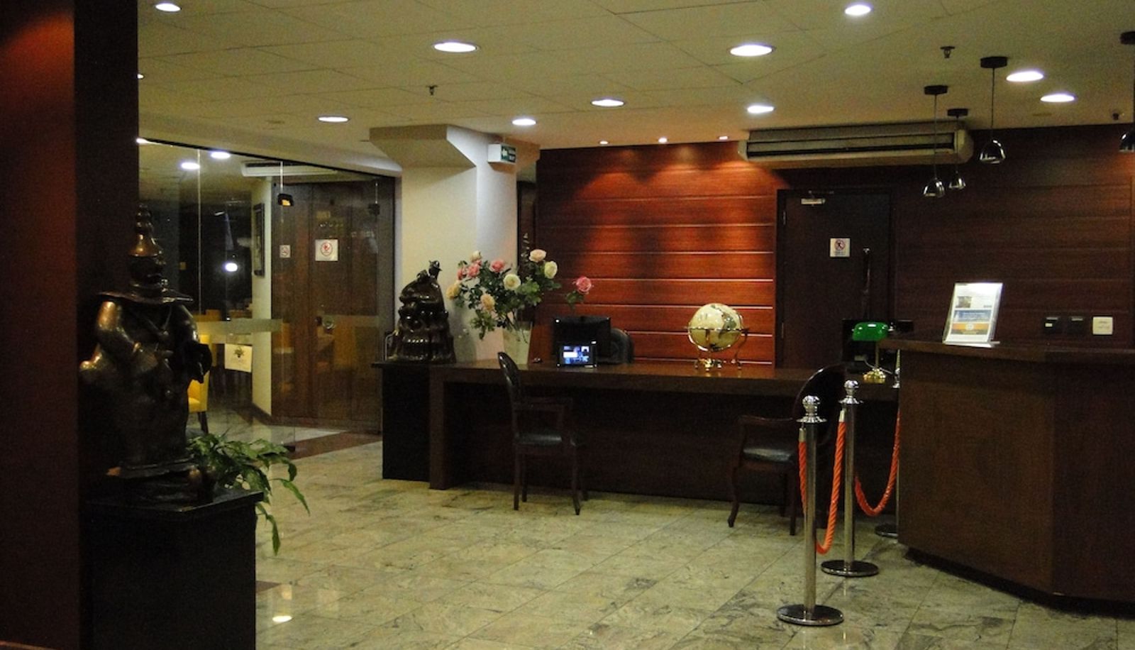 Recepcja - PREMIUM FLATS BERRINI - BOUTIQUE HOTEL & SPA