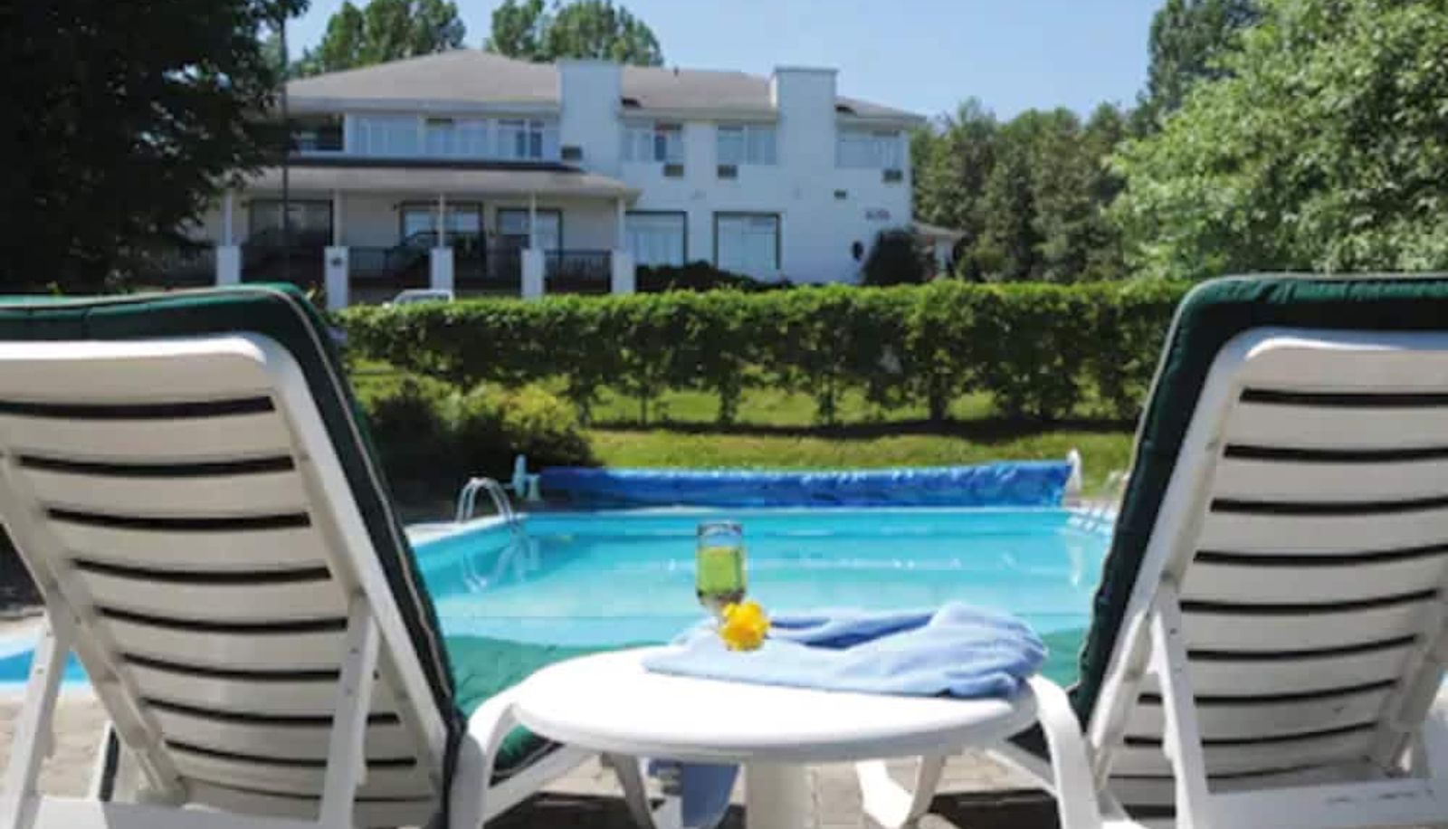 Pool - Hôtel Au Petit Berger