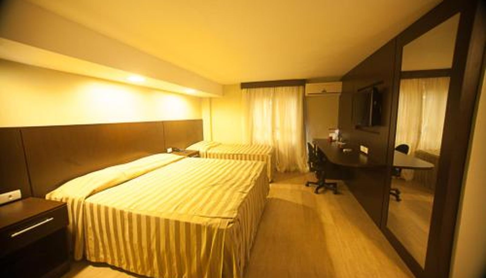 Pokój - Hotel Plaza Apolo