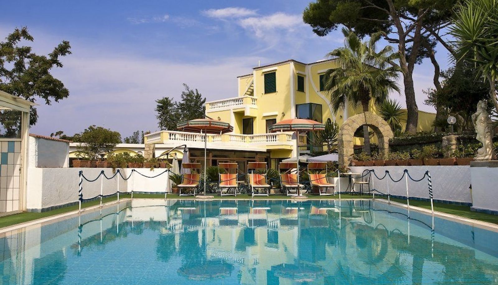 Pool - Villa Hibiscus