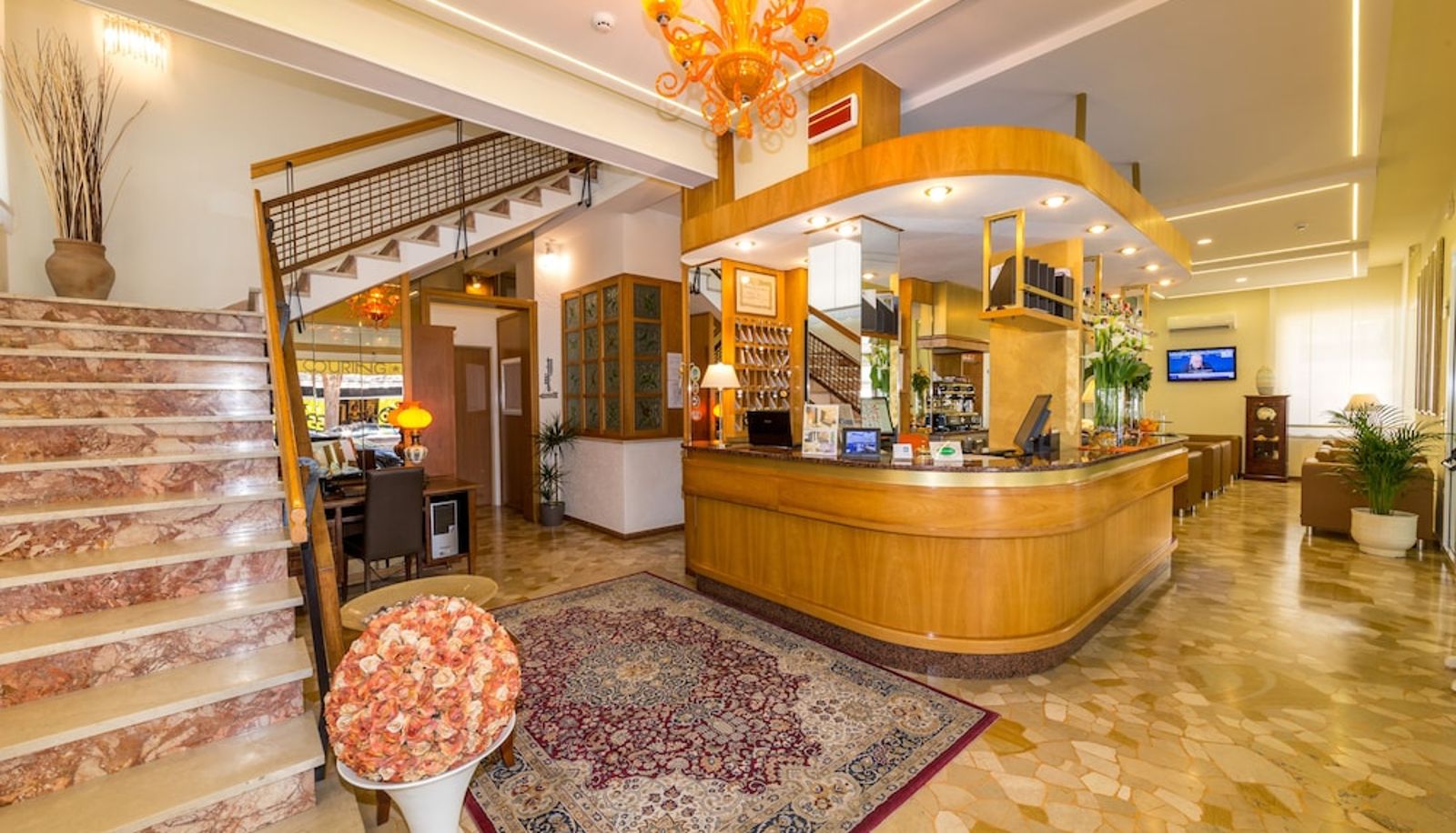Lobby - Hotel Touring