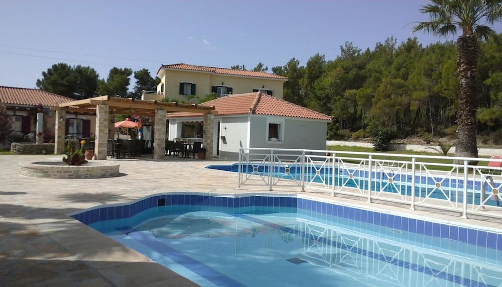 Pool - Zeus Hotel
