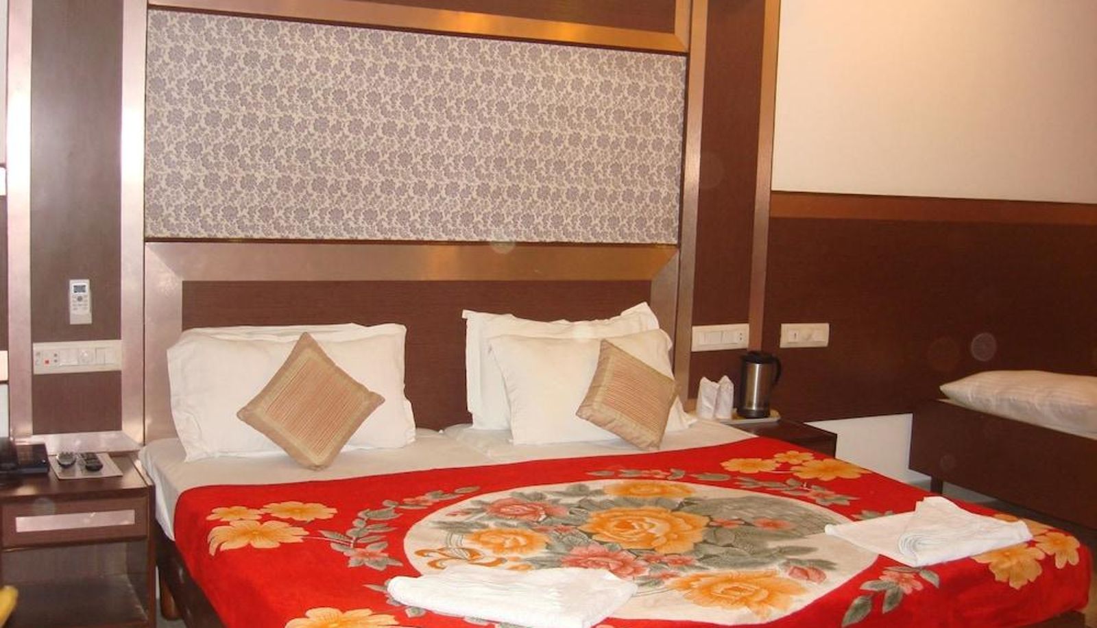 Standard room - Hotel Rama Deluxe