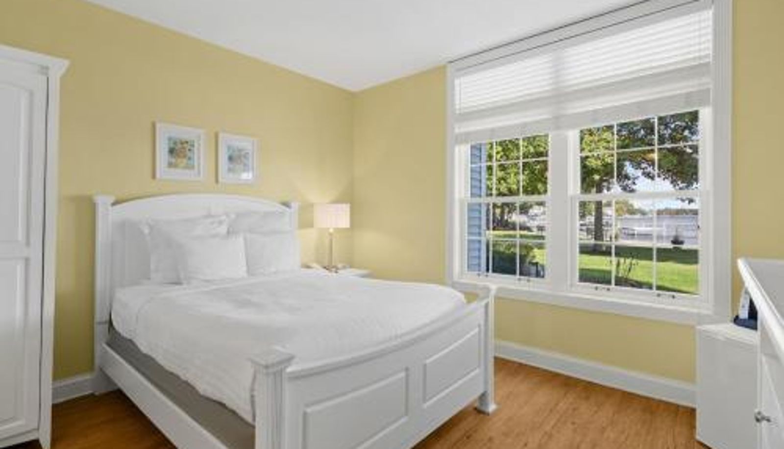 Camera - Oakwood Resort