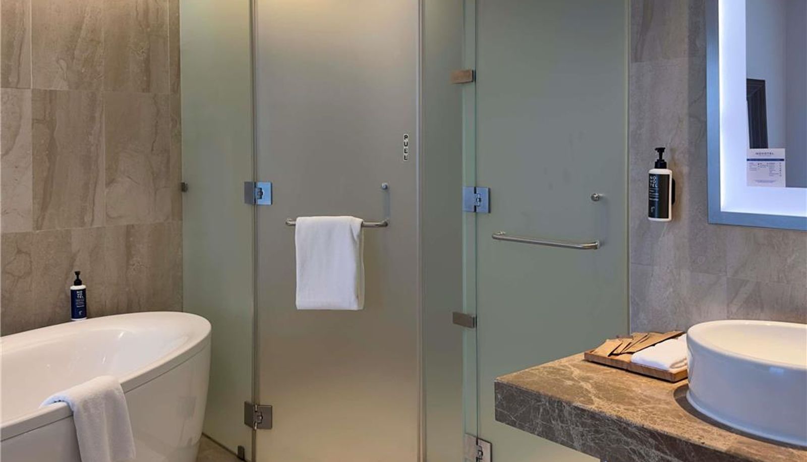 Zimmer - Novotel Pune Nagar Road