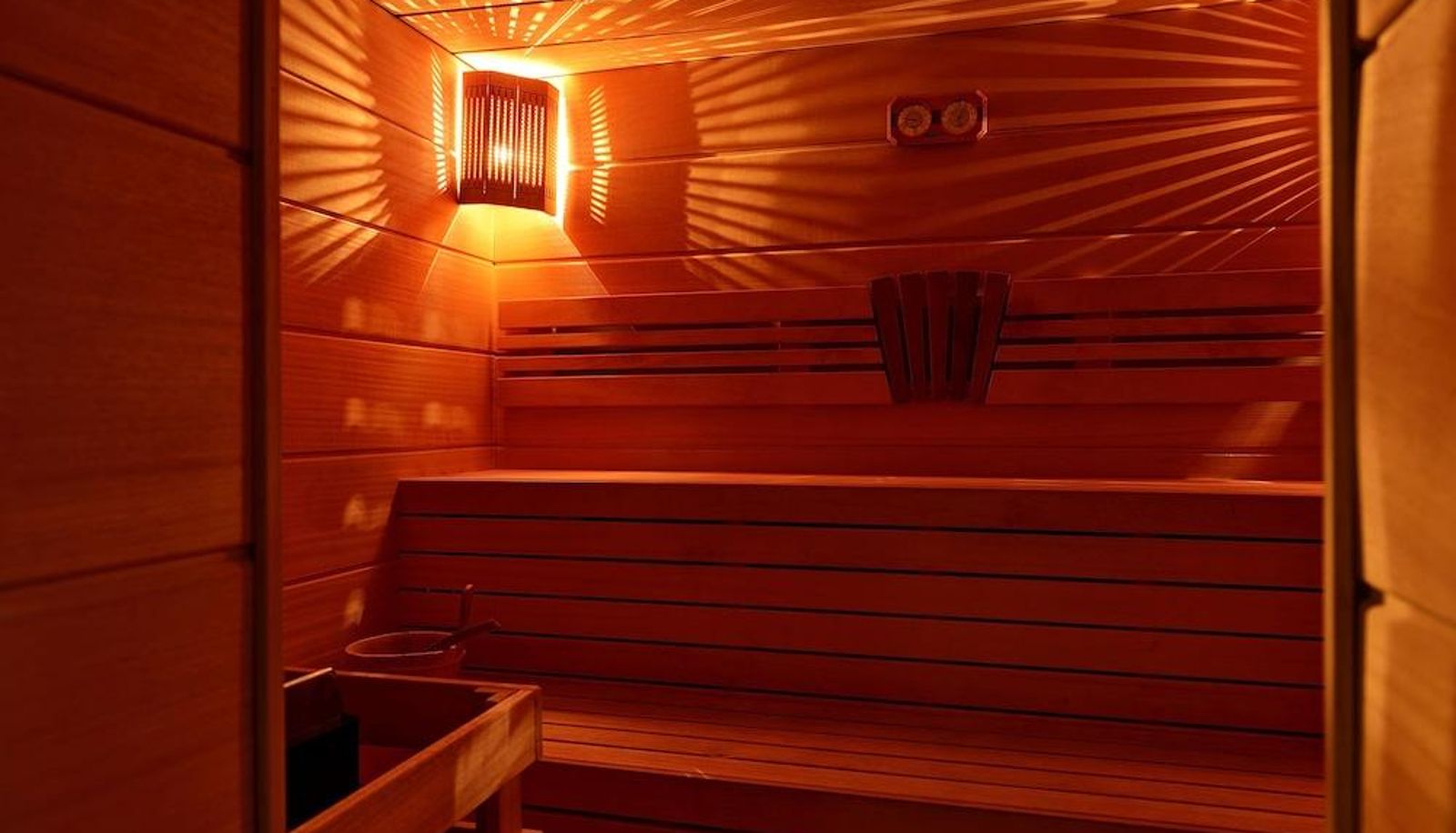Sauna - La Local Suites & Spa
