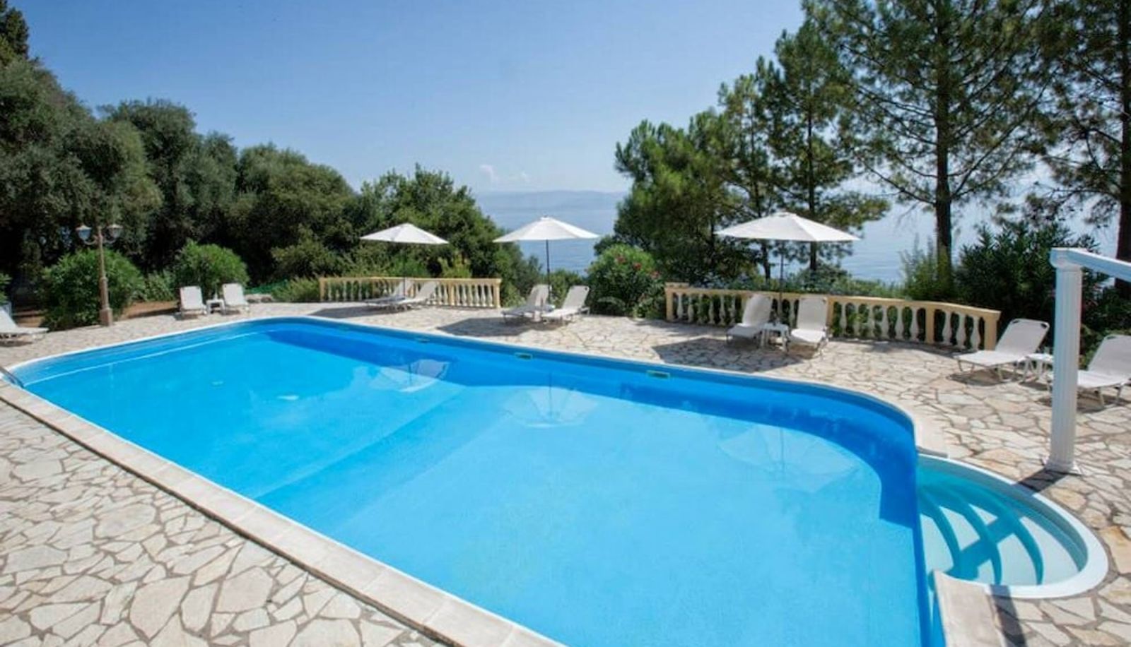 Piscina - Aurora Beach Hotel